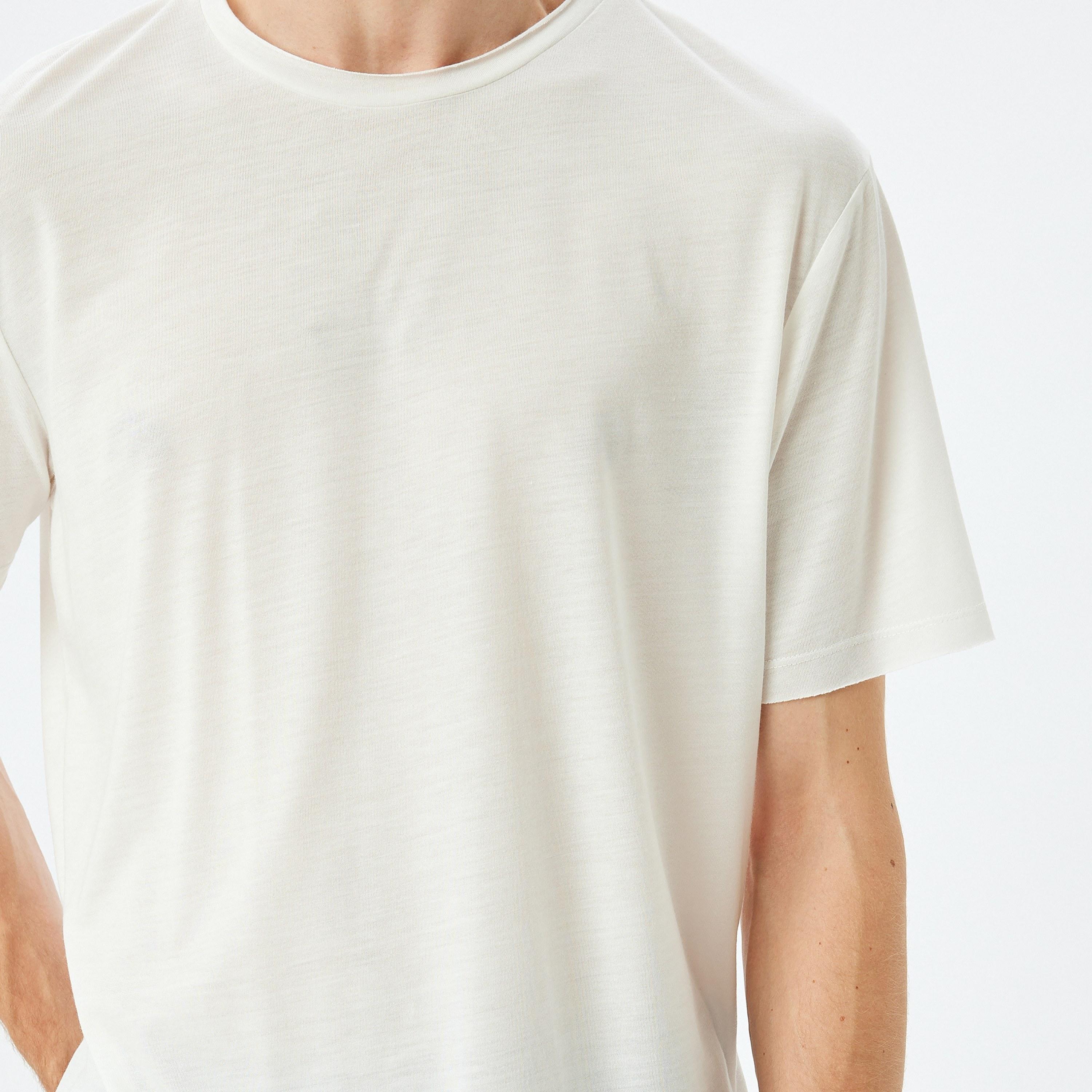 Koton Plain Crew Neck Short Sleeves Men's T-Shirt-men-clothing-tshirtsandpolos-tshirts-image-3