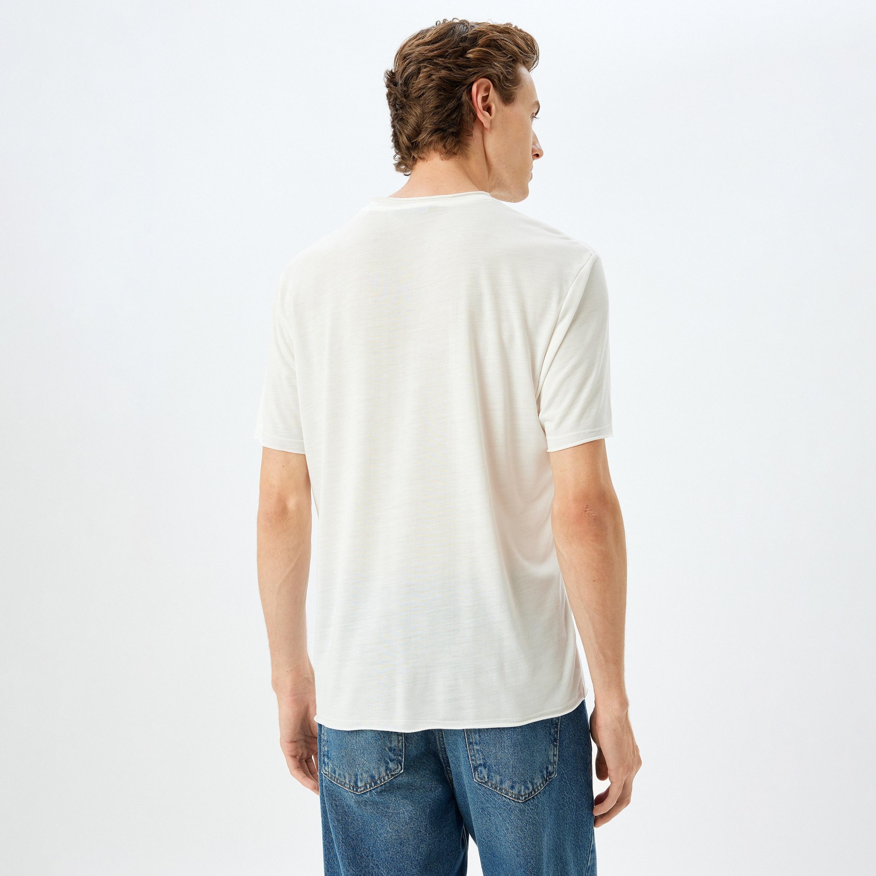 Koton Plain Crew Neck Short Sleeves Men's T-Shirt-men-clothing-tshirtsandpolos-tshirts-image-4