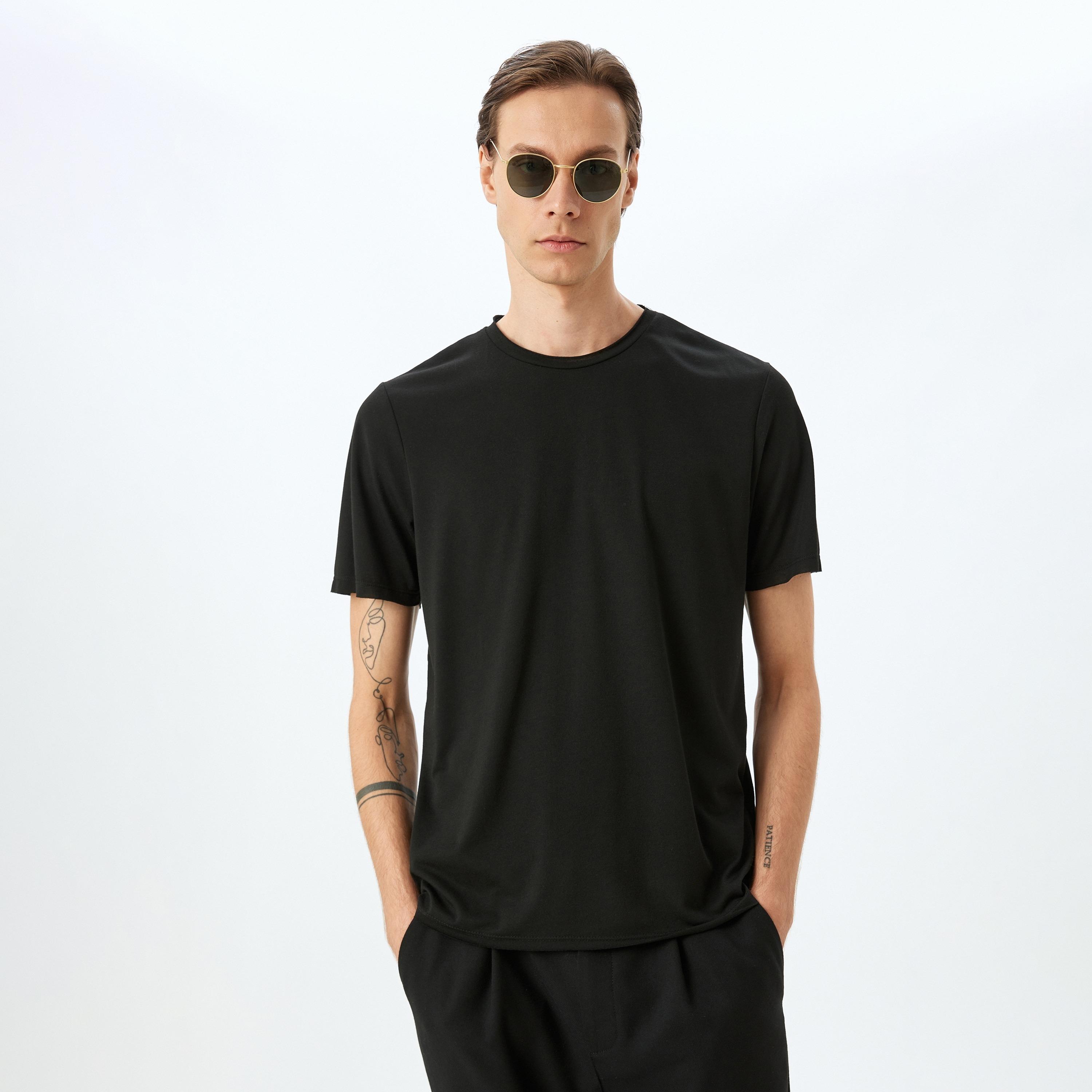 Koton Plain Crew Neck Short Sleeves Men's T-Shirt-men-clothing-tshirtsandpolos-tshirts-image-1