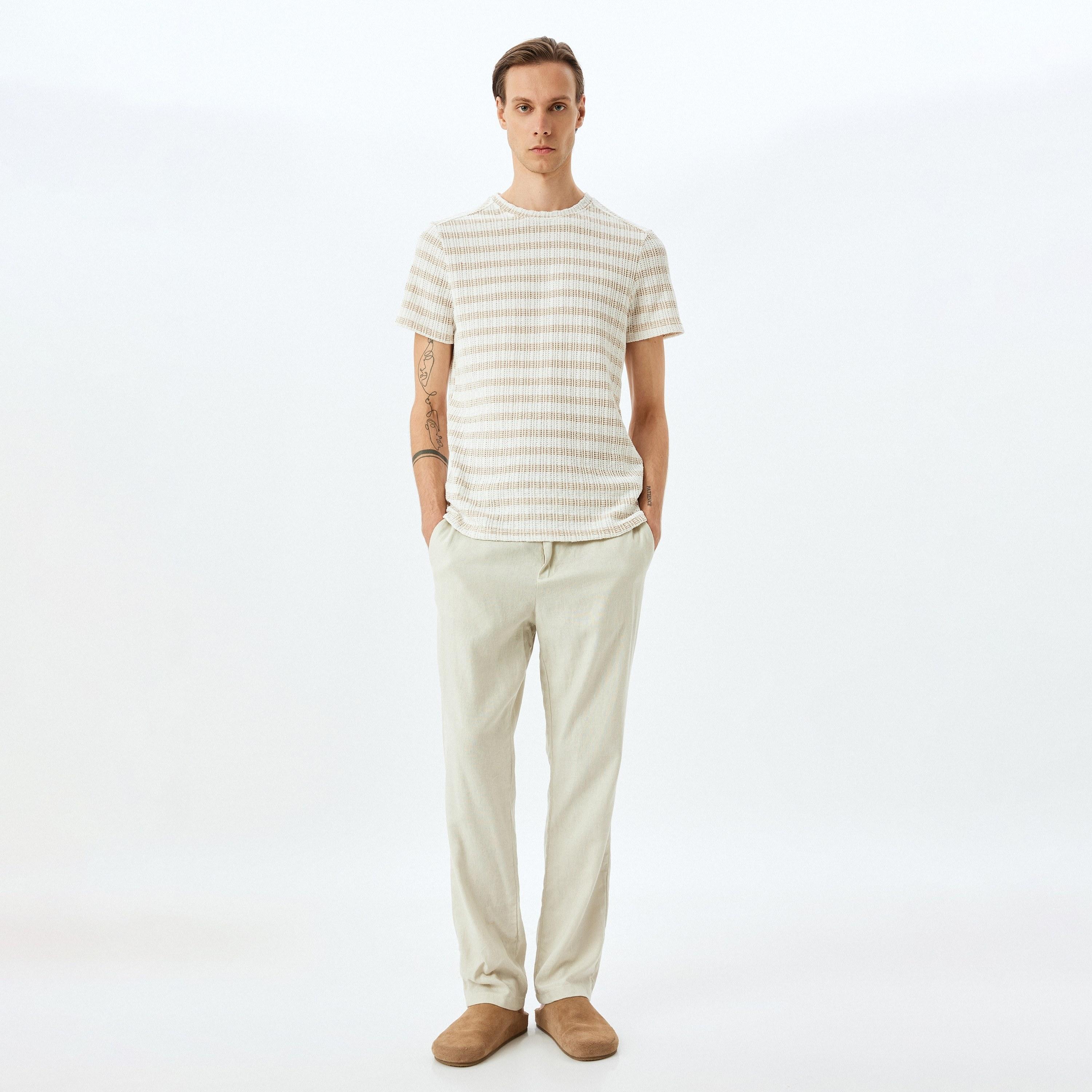 Koton Textured Crew Neck Short Sleeves Men's T-Shirt-men-clothing-tshirtsandpolos-tshirts-image-2