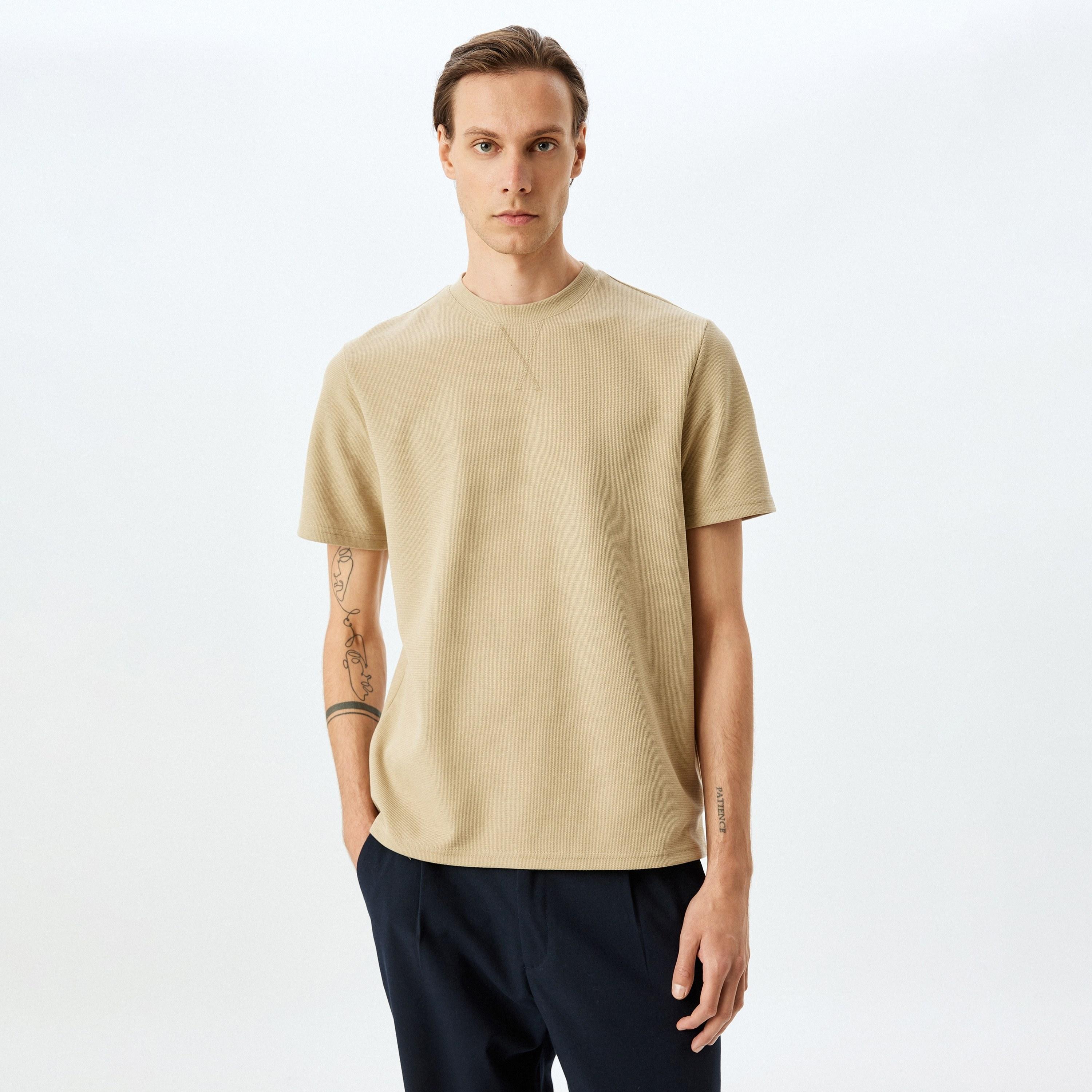 Koton Plain Crew Neck Short Sleeves Men's T-Shirt-men-clothing-tshirtsandpolos-tshirts-image-1