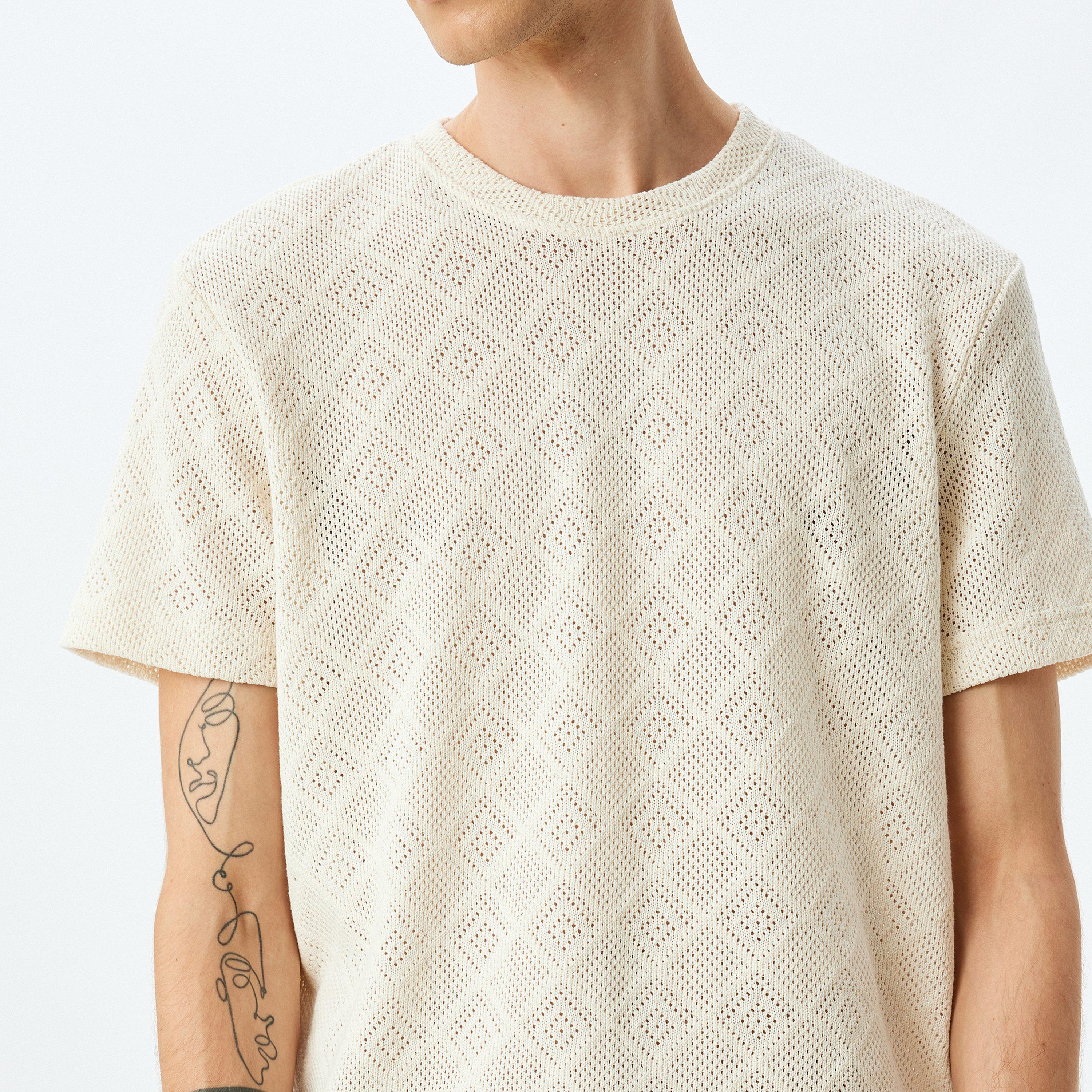 KOTON Geometric Crew Neck Short Sleeves Men's T-Shirt-men-clothing-tshirtsandpolos-tshirts-image-3