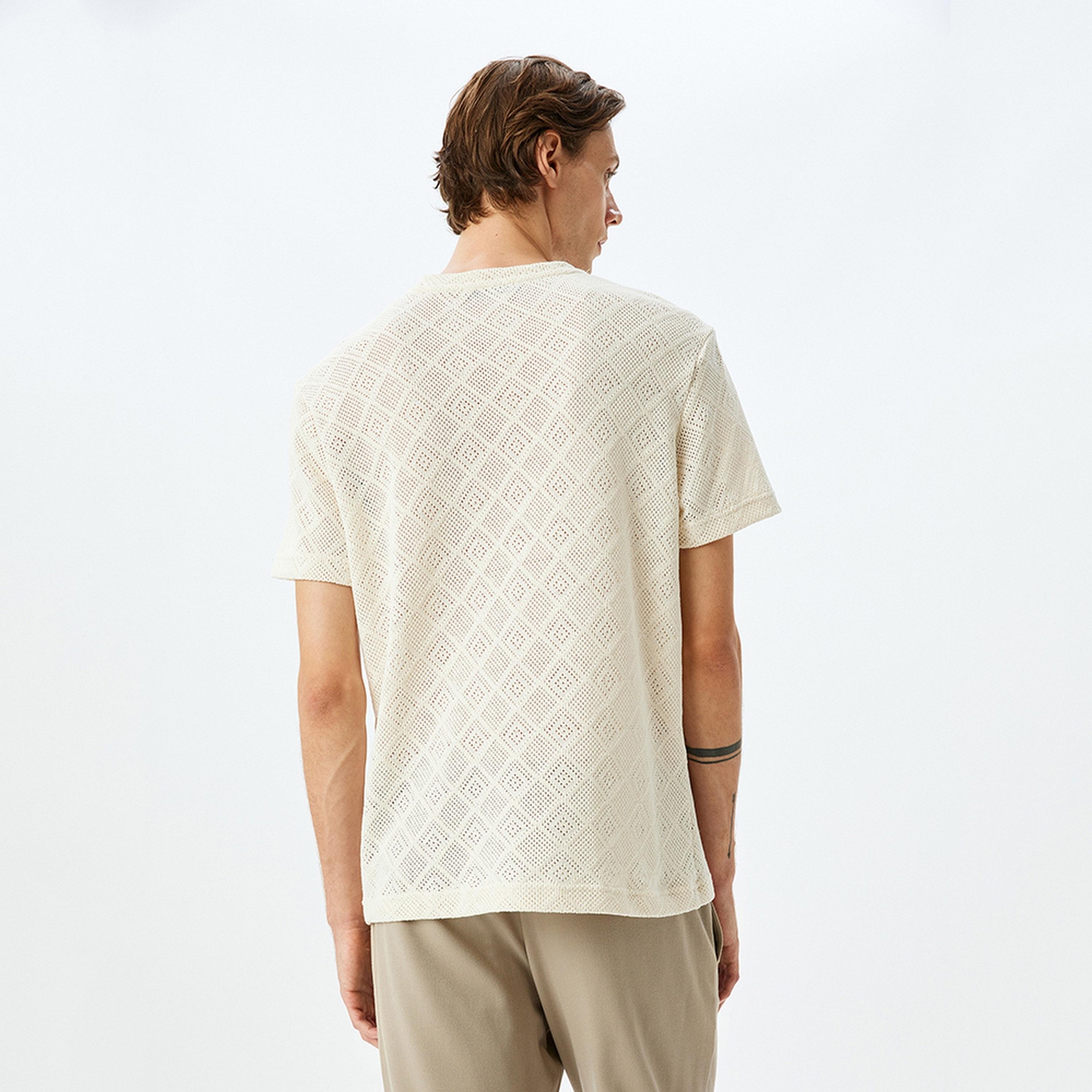 KOTON Geometric Crew Neck Short Sleeves Men's T-Shirt-men-clothing-tshirtsandpolos-tshirts-image-4