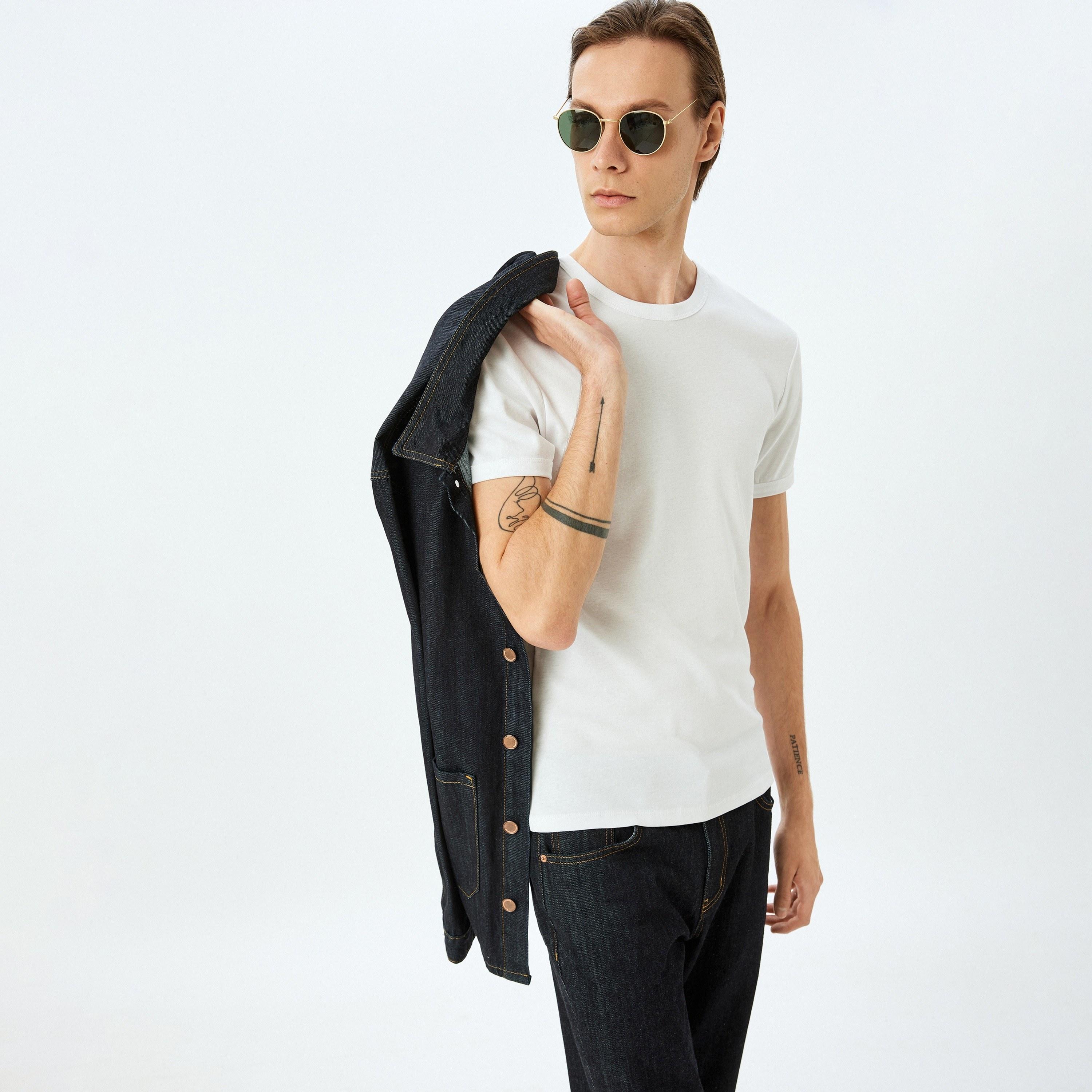 Koton Plain Crew Neck Short Sleeves Men's T-Shirt-men-clothing-tshirtsandpolos-tshirts-image-2