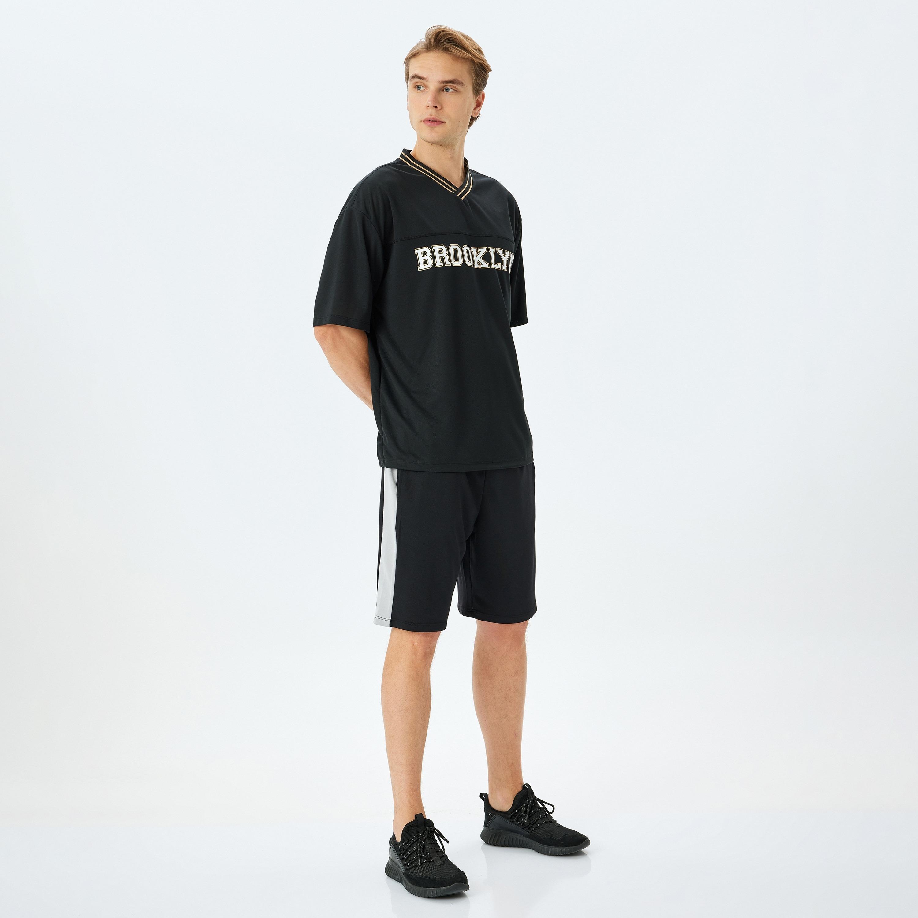 Koton Printed V-Neck Short Sleeves Men's T-Shirt-men-clothing-tshirtsandpolos-tshirts-image-2