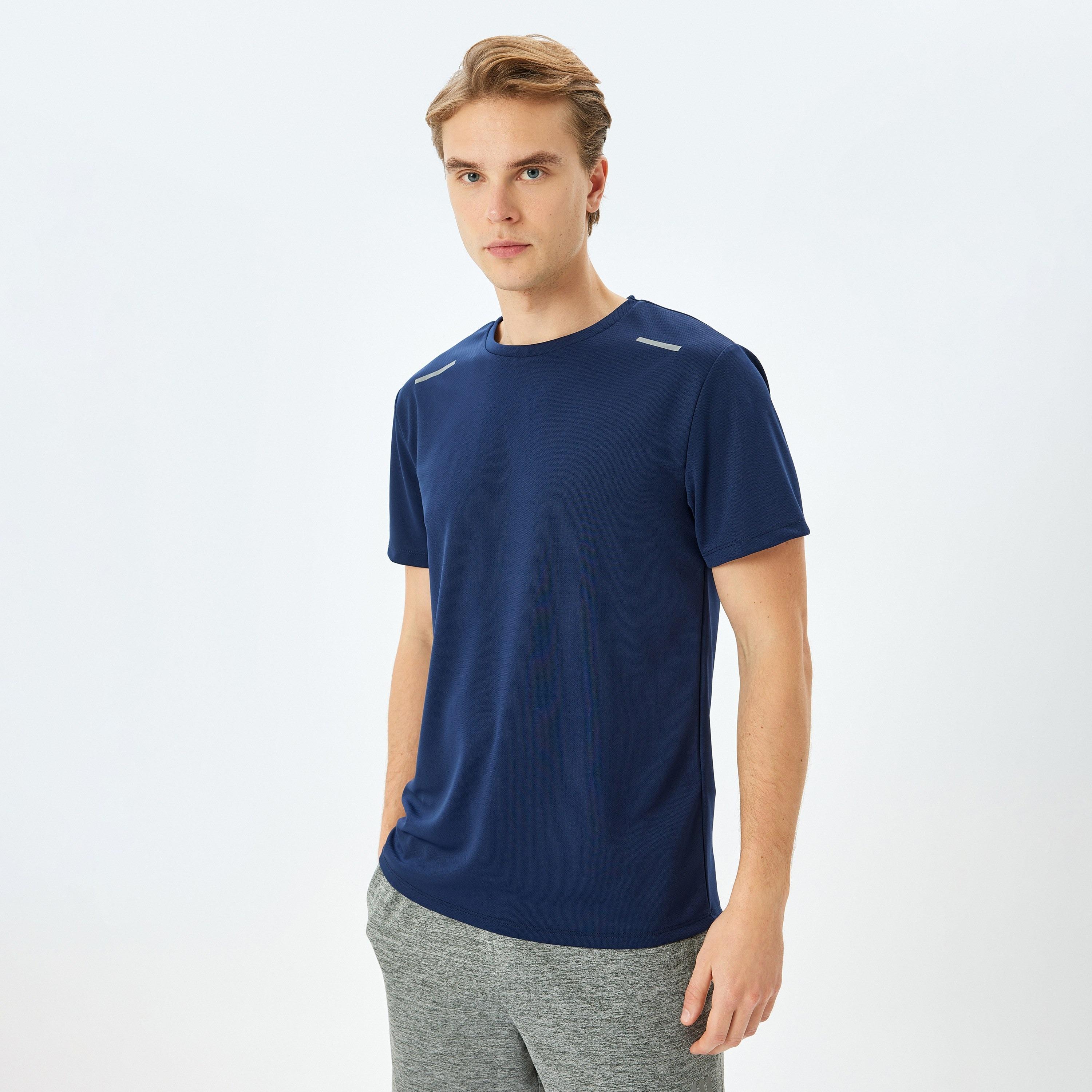 Koton Plain Crew Neck Short Sleeves Men's T-Shirt-men-clothing-tshirtsandpolos-tshirts-image-1