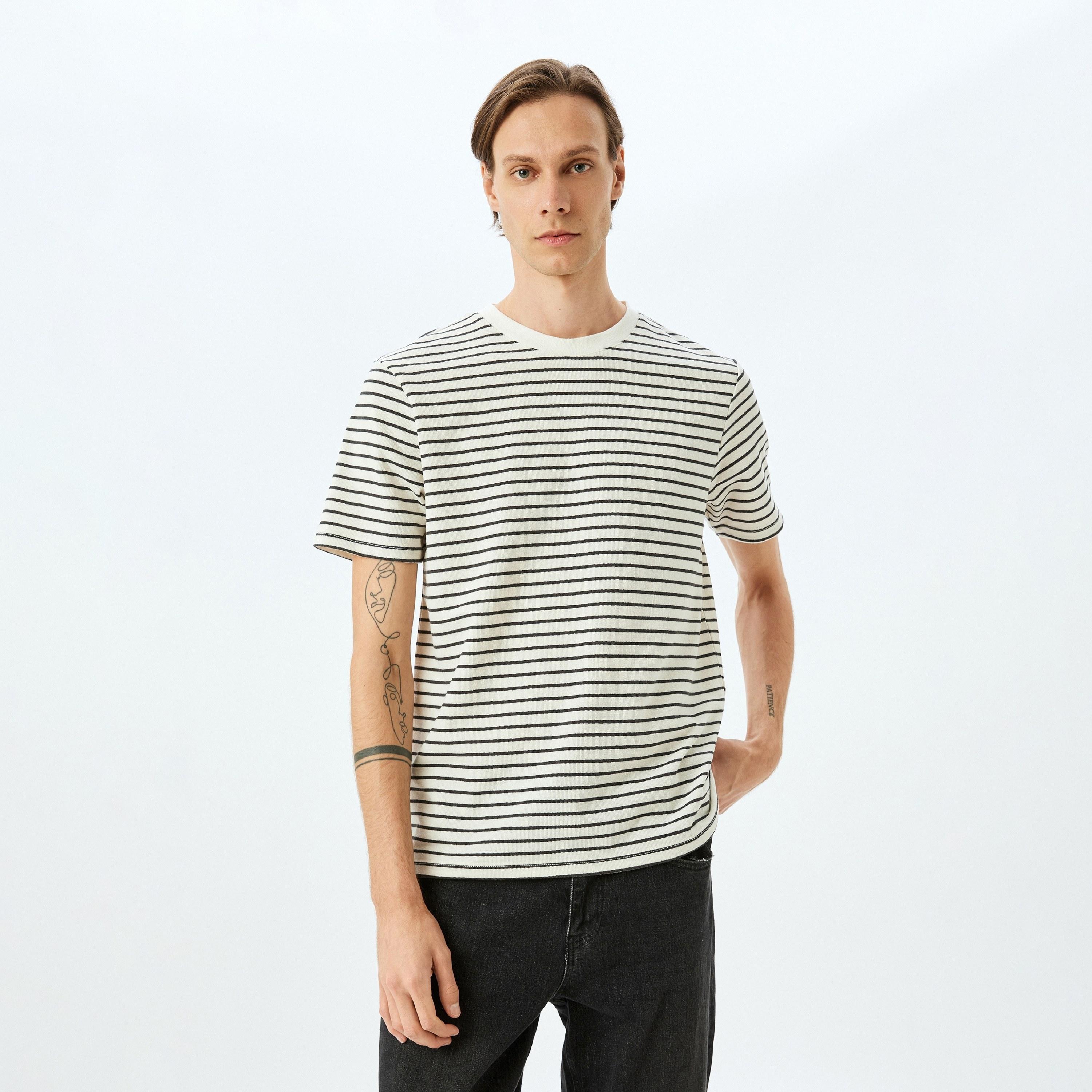 Koton Stripes Crew Neck Short Sleeves Men's T-Shirt-men-clothing-tshirtsandpolos-tshirts-image-1