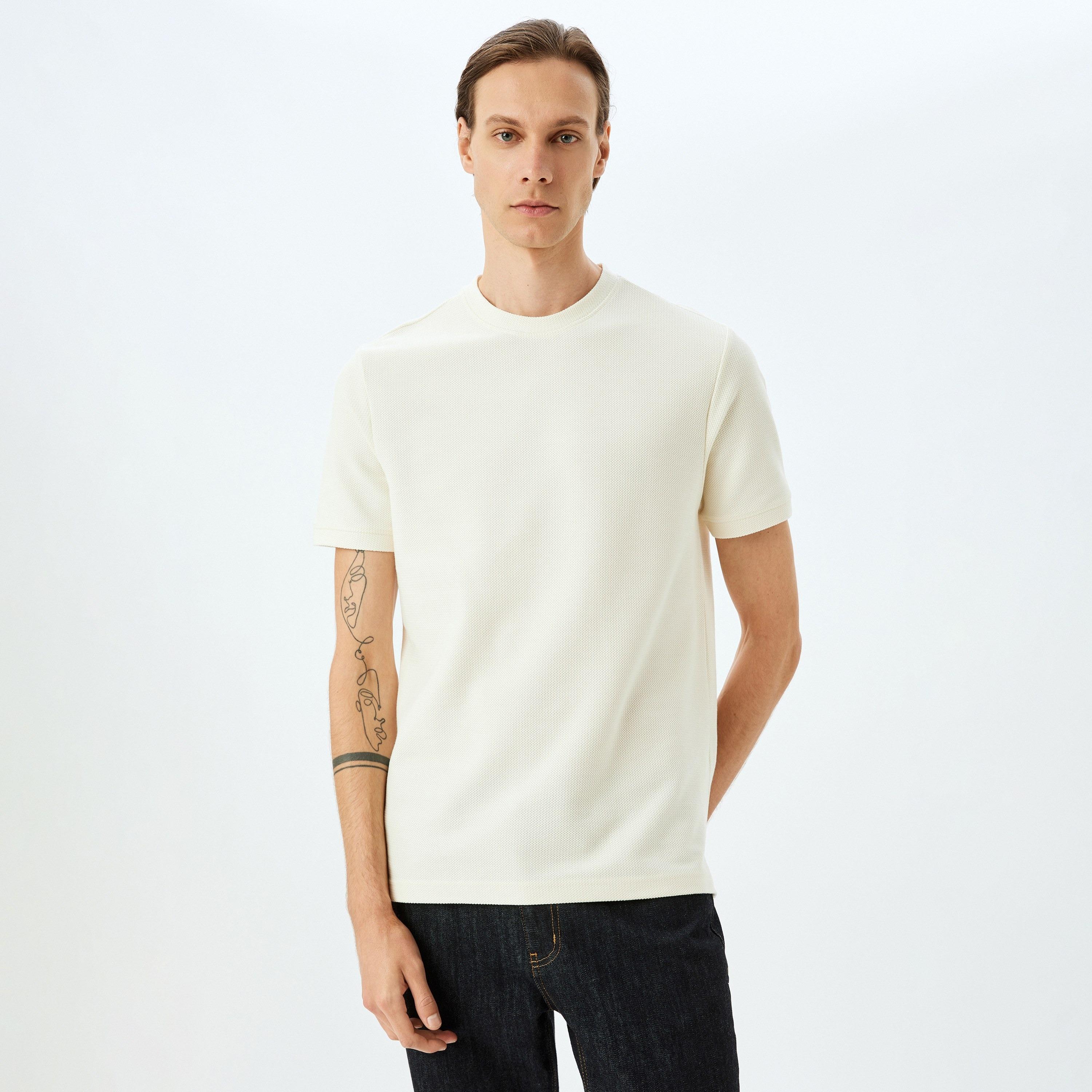 Koton Textured Crew Neck Short Sleeves Men's T-Shirt-men-clothing-tshirtsandpolos-tshirts-image-1