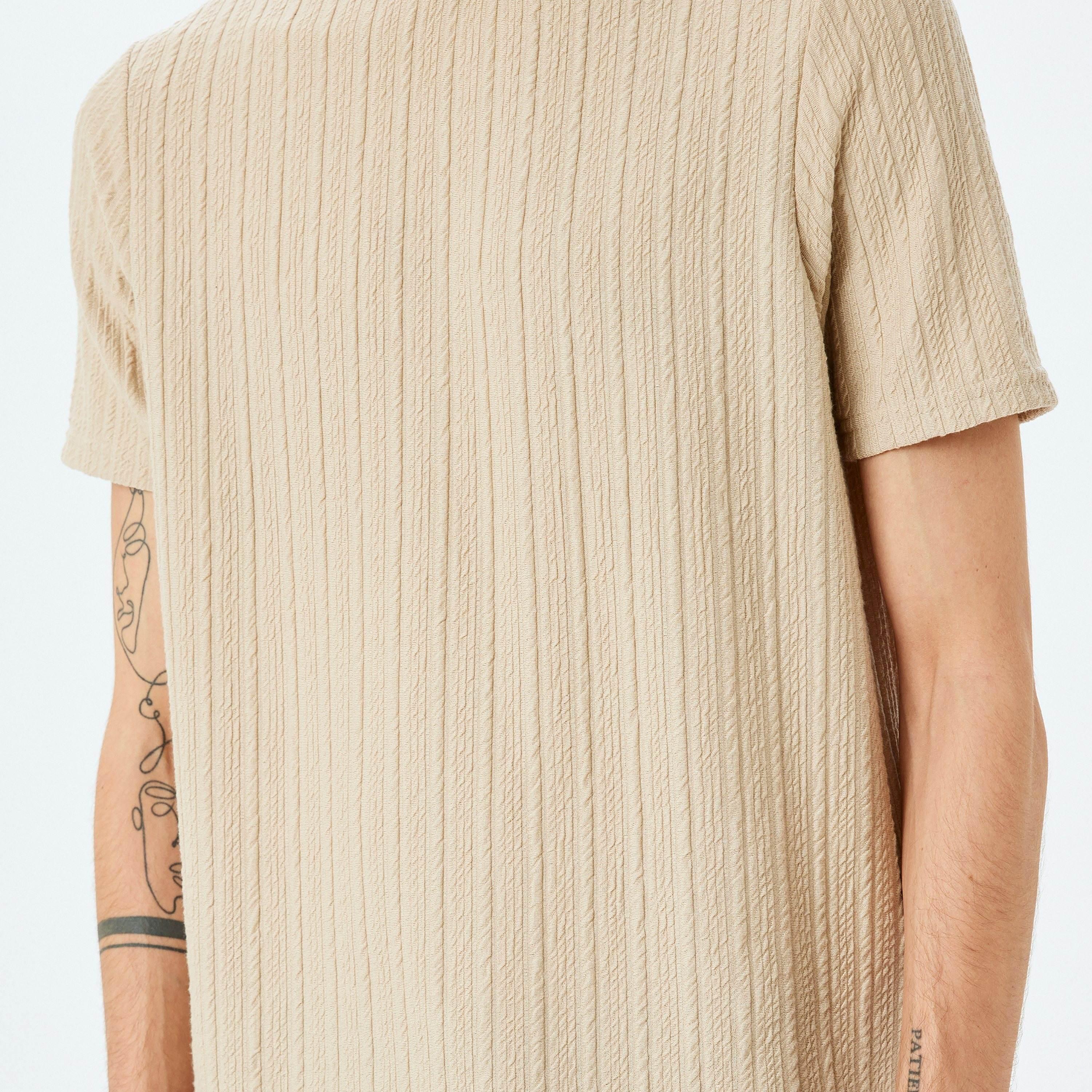 Koton Textured Crew Neck Short Sleeves Men's T-Shirt-men-clothing-tshirtsandpolos-tshirts-image-3