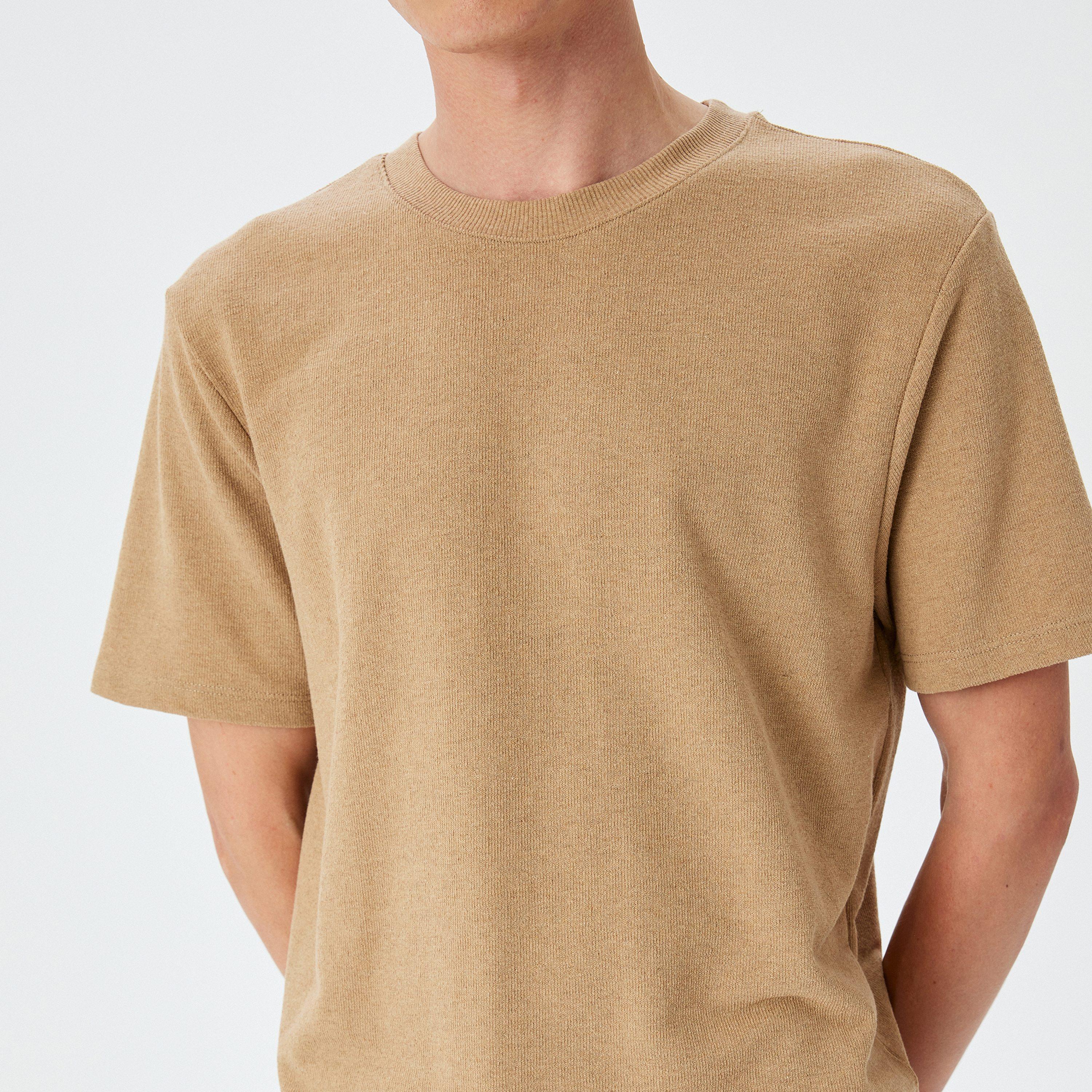 KOTON Plain Crew Neck Short Sleeves Men's T-Shirt-men-clothing-tshirtsandpolos-tshirts-image-3