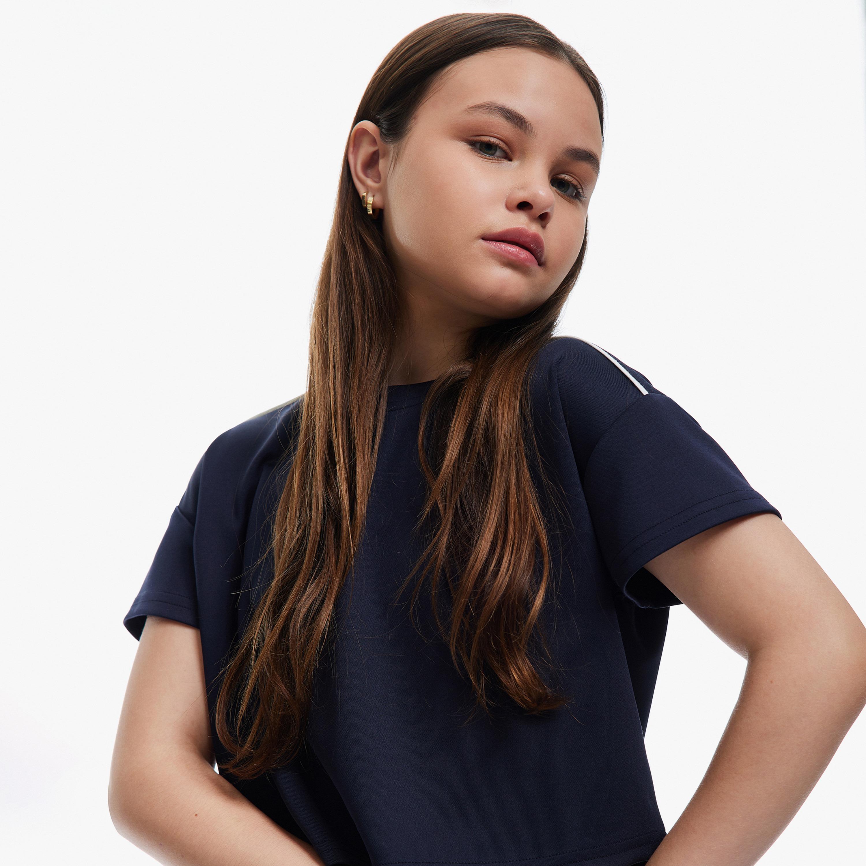 تيشيرت بياقة دائرية وأكمام قصيرة، سادة من كوتون-girls-clothing-tshirts-image-1