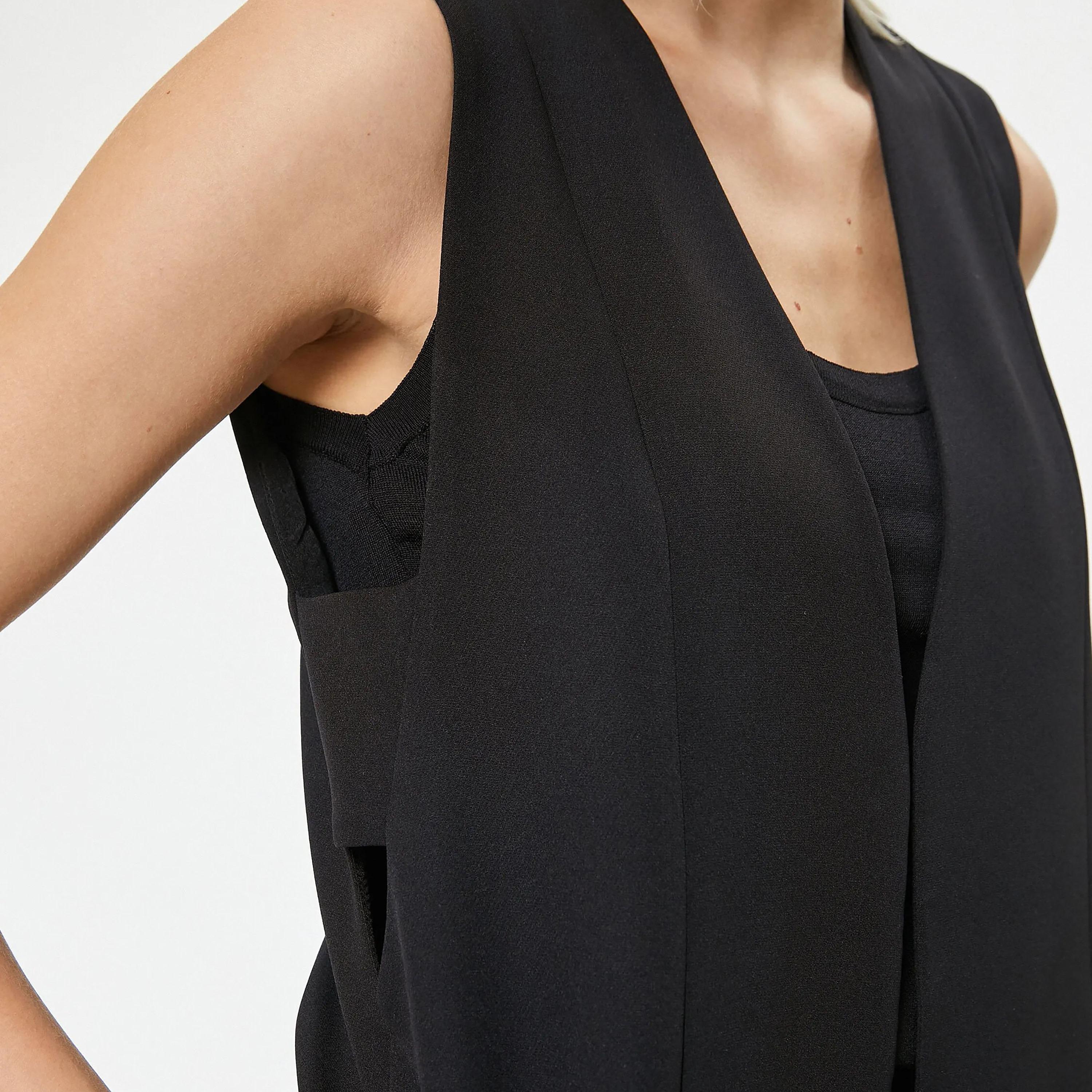 بليزر نسائي أسود اللون ذو ياقة صدر واحدة من كوتون-women-clothing-coatsandjackets-blazers-image-24