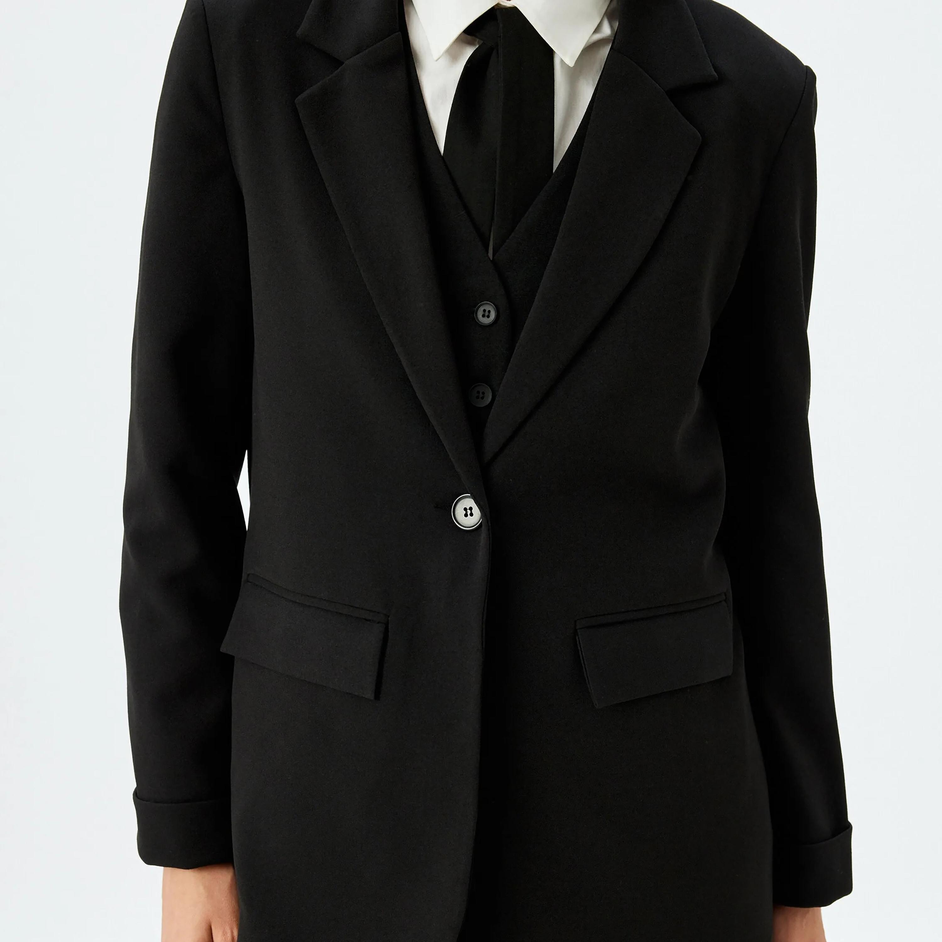 بليزر نسائي أسود اللون ذو ياقة صدر واحدة من كوتون-women-clothing-coatsandjackets-blazers-image-40