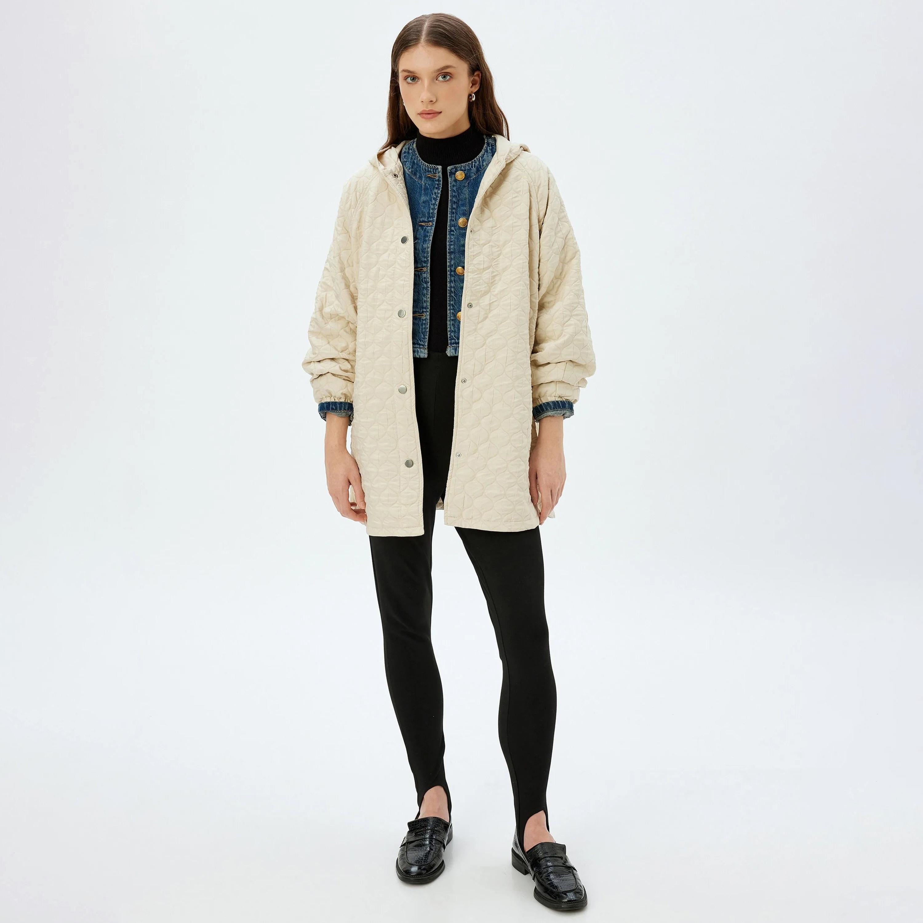 بليزر نسائي أسود اللون ذو ياقة صدر واحدة من كوتون-women-clothing-coatsandjackets-blazers-image-6