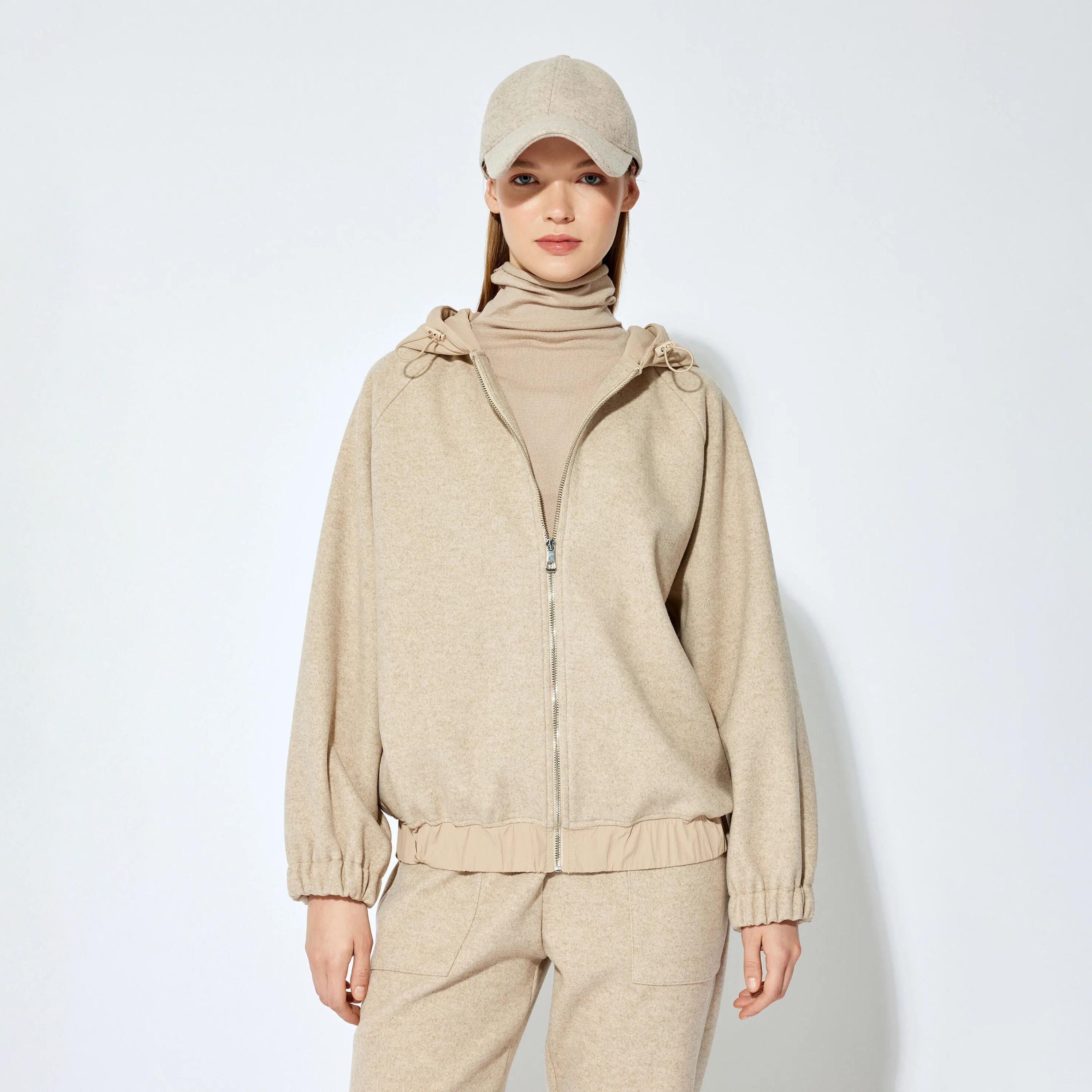 سويت شيرت نسائي بيج بغطاء للرأس وأكمام راجلان من كوتون-women-clothing-hoodiesandsweatshirts-sweatshirts-image-1