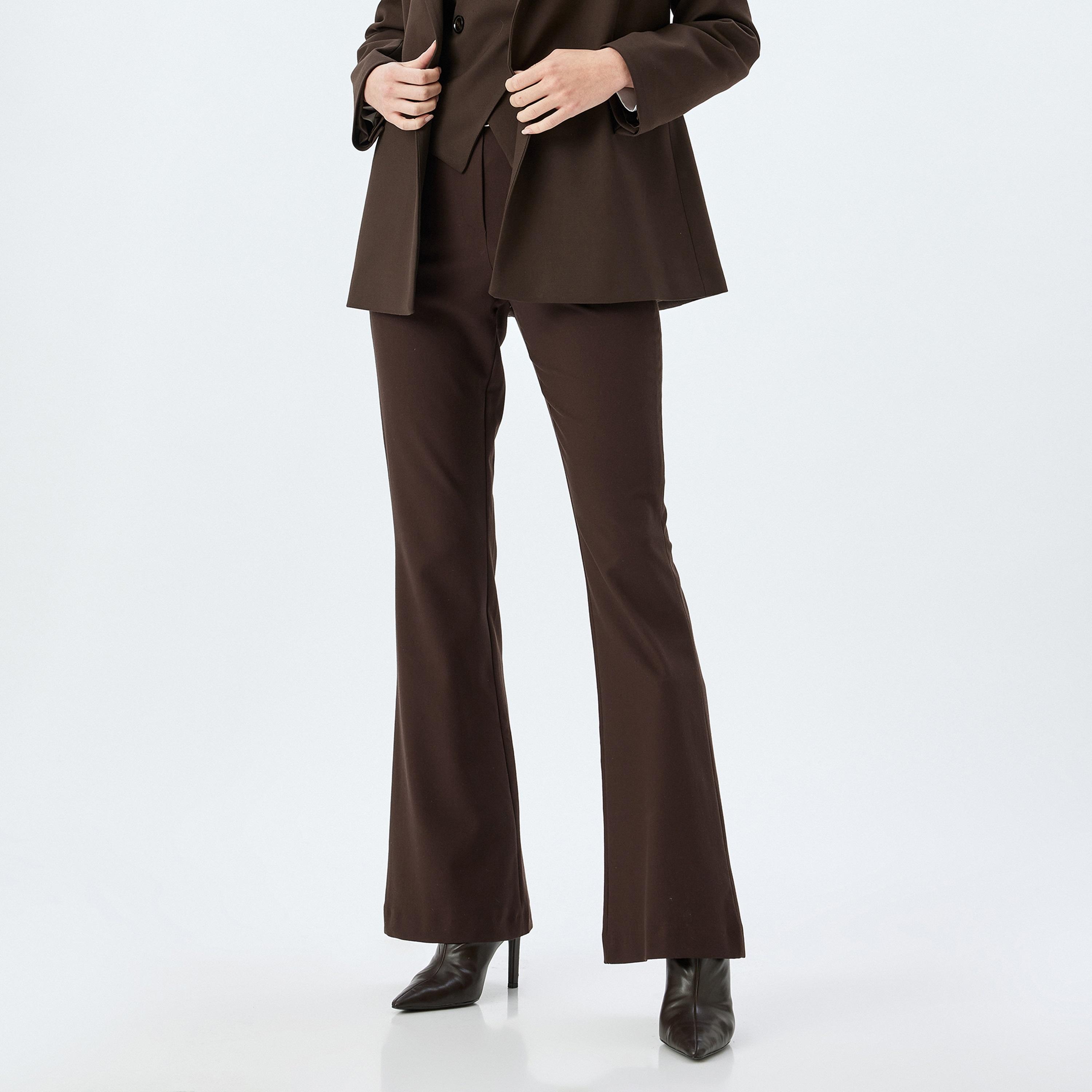 بنطال نسائي بقصة ضيقة تتسع أسفل الركبة (بوتكات) وسحاب بلون بني من كوتون-women-clothing-bottoms-trousers-image-3