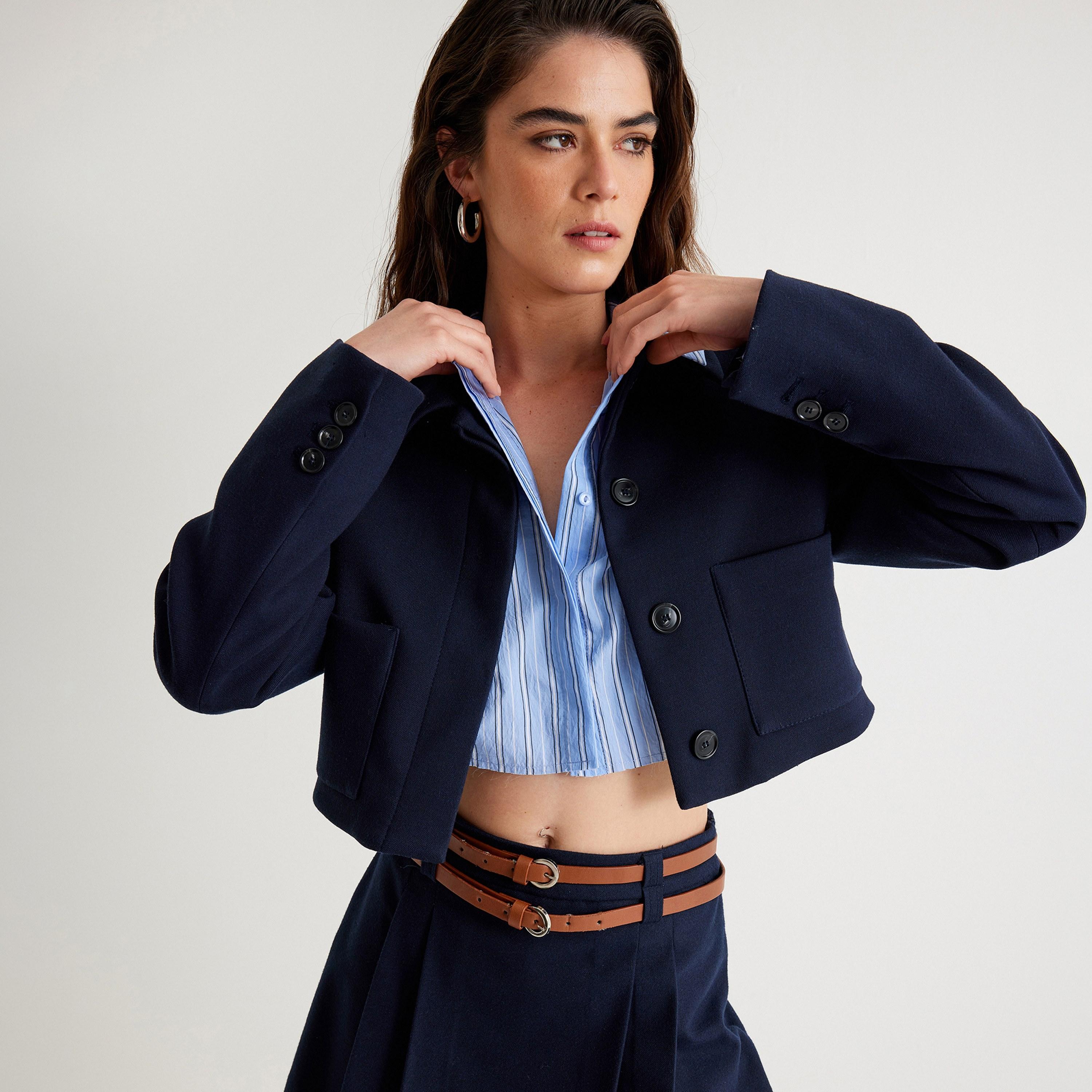 معطف كروپ نسائي بياقة قميص بلون كحلي من كوتون-women-winterwear-coatsandjackets-coats-image-4