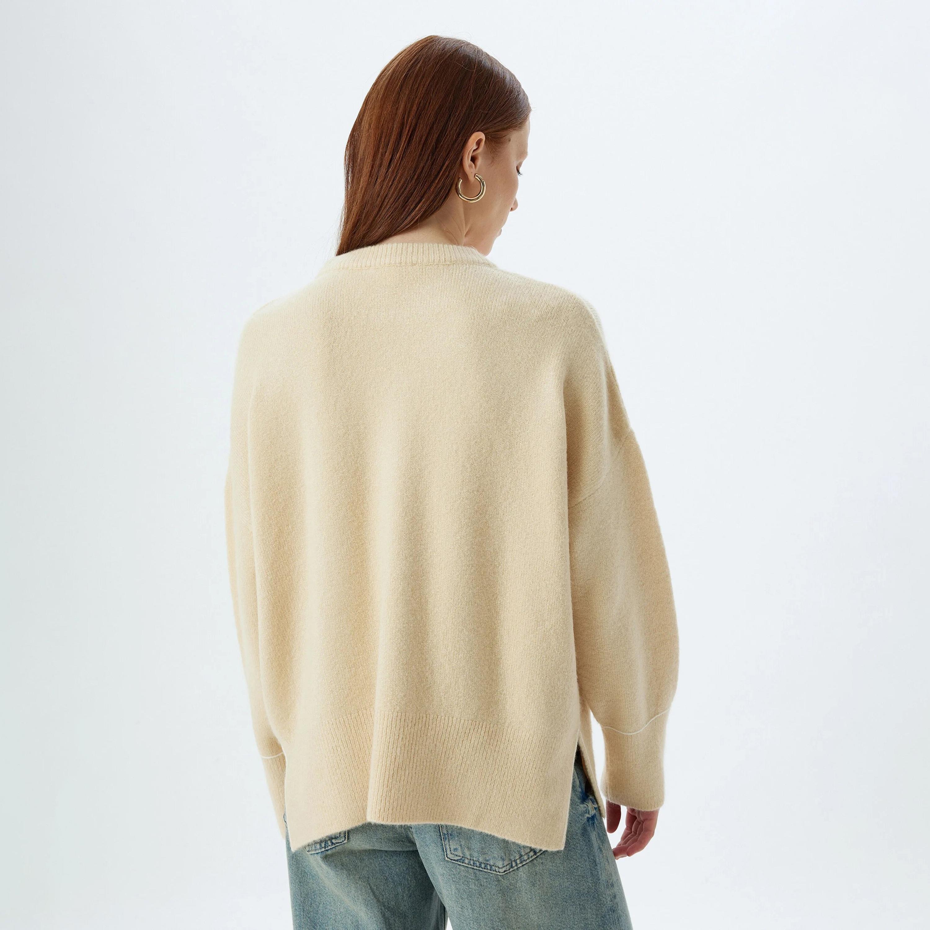 سترة نسائية بأكمام منسدلة باللون الكريمي من كوتون-women-winterwear-cardigansandjumpers-jumpers-image-3