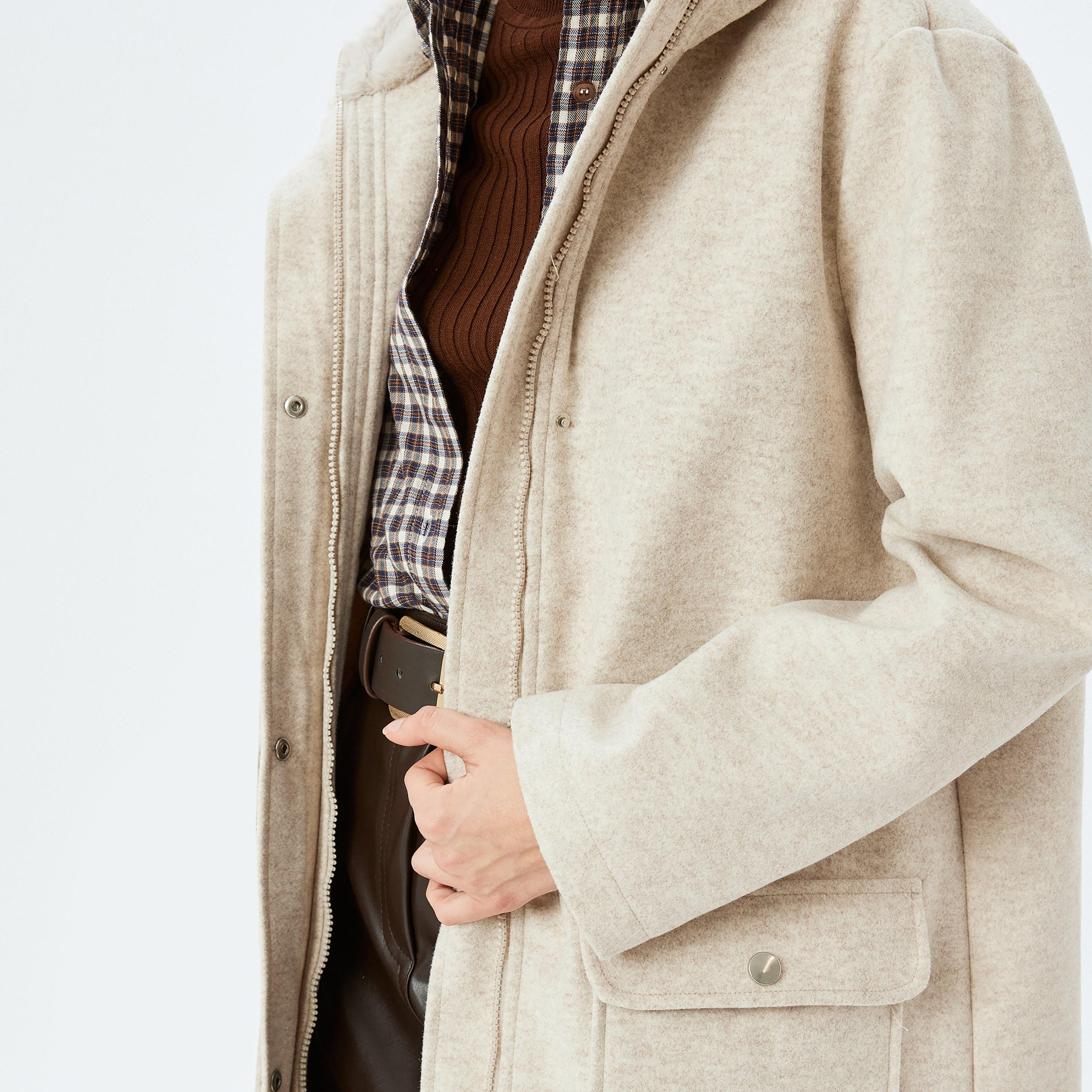 معطف نسائي بيج بغطاء للرأس من كوتون-women-clothing-coatsandjackets-coats-image-5