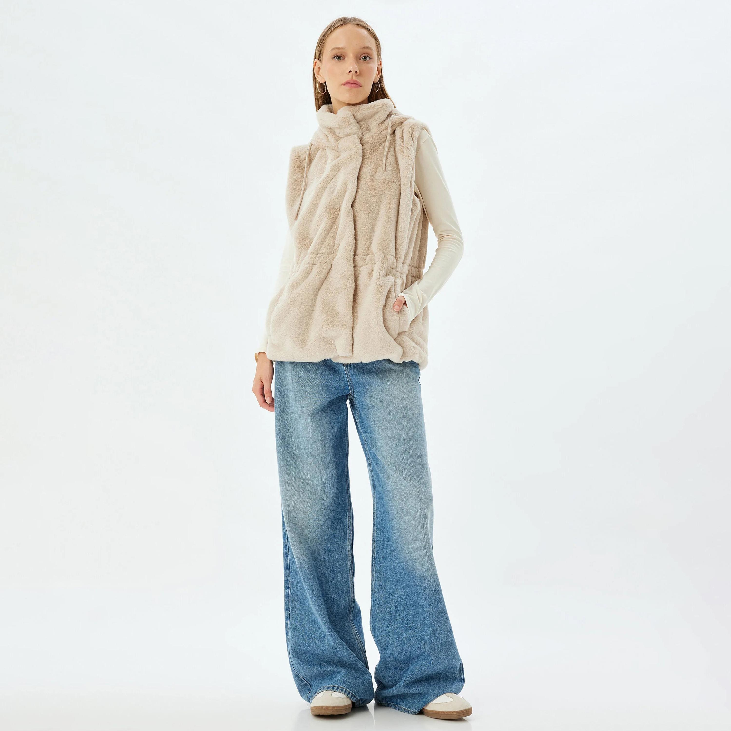 KOTON Faux Fur Hooded Neck Women's Jacket-women-clothing-coatsandjackets-jackets-image-2