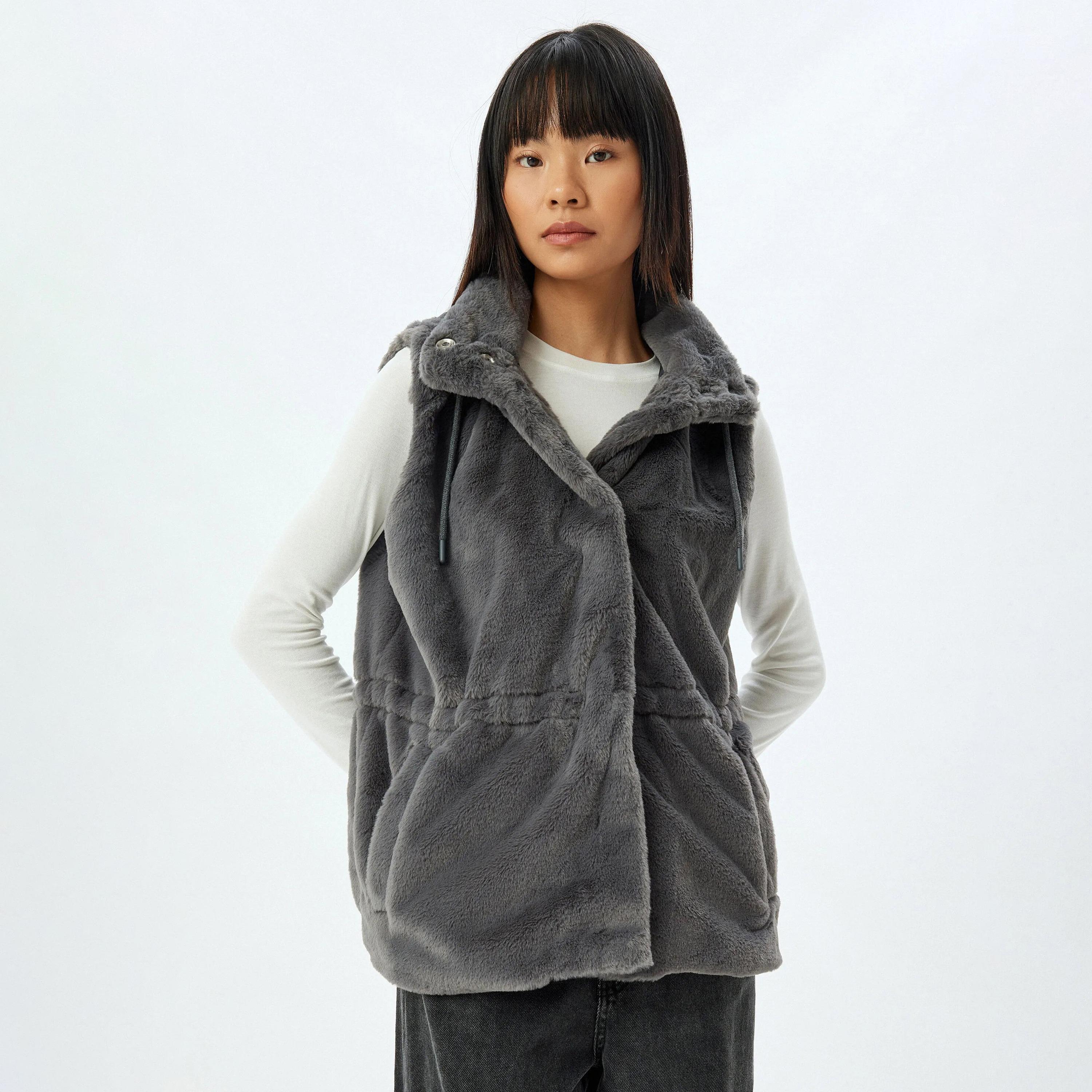 KOTON Faux Fur Hooded Neck Women's Jacket-women-winterwear-hoodiesandsweatshirts-hoodies-image-1
