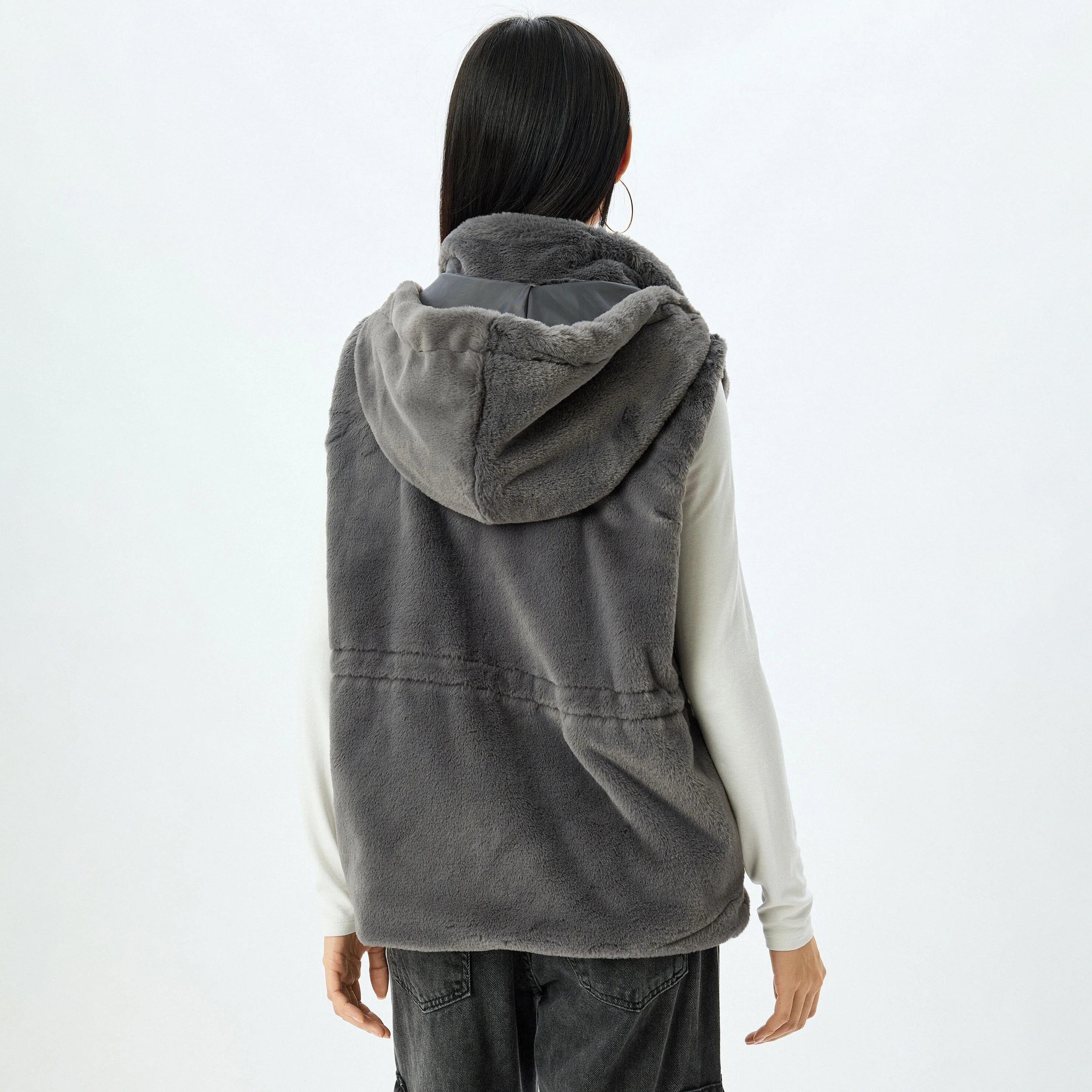 KOTON Faux Fur Hooded Neck Women's Jacket-women-winterwear-hoodiesandsweatshirts-hoodies-image-3