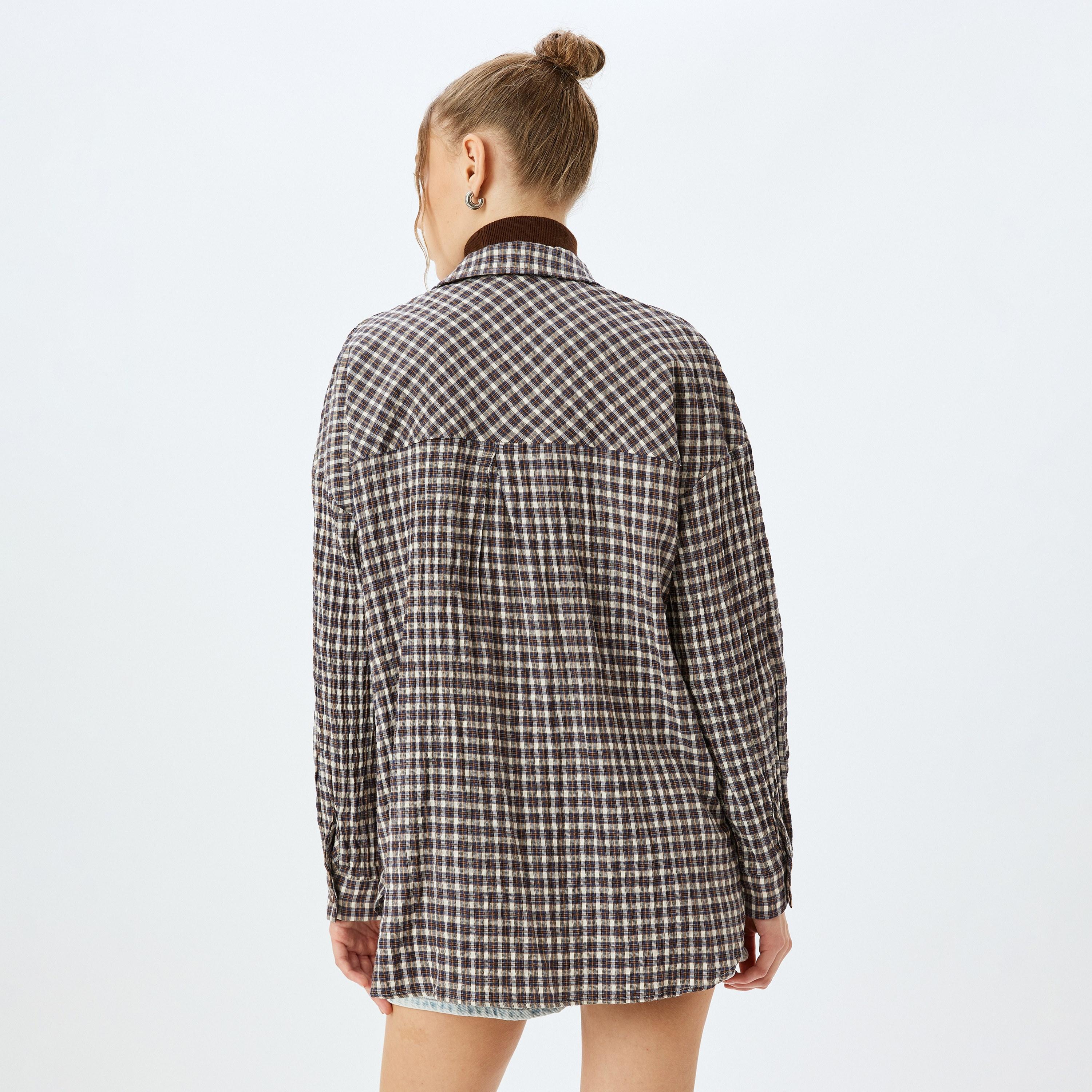 قميص نسائي بنقشة مربعات (بلايد) بياقة قميص وأكمام منسدلة بلون بني من كوتون-women-clothing-shirtsandblouses-shirts-image-3