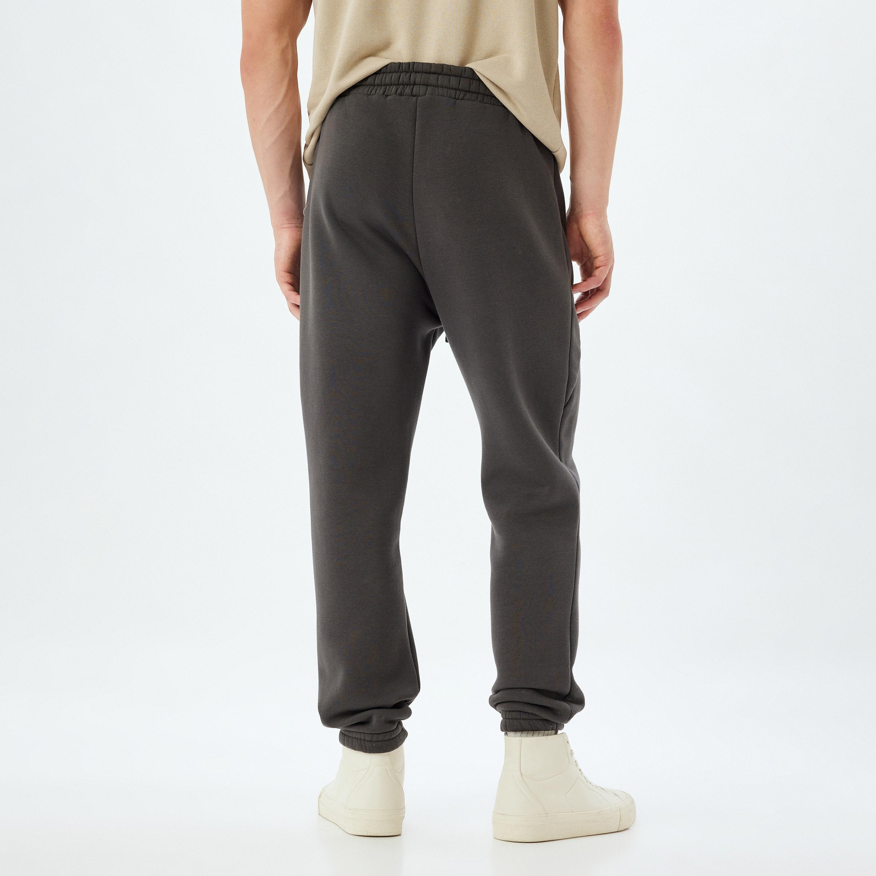 KOTON Plain Drawstring Men's Joggers-men-clothing-bottoms-joggers-image-3