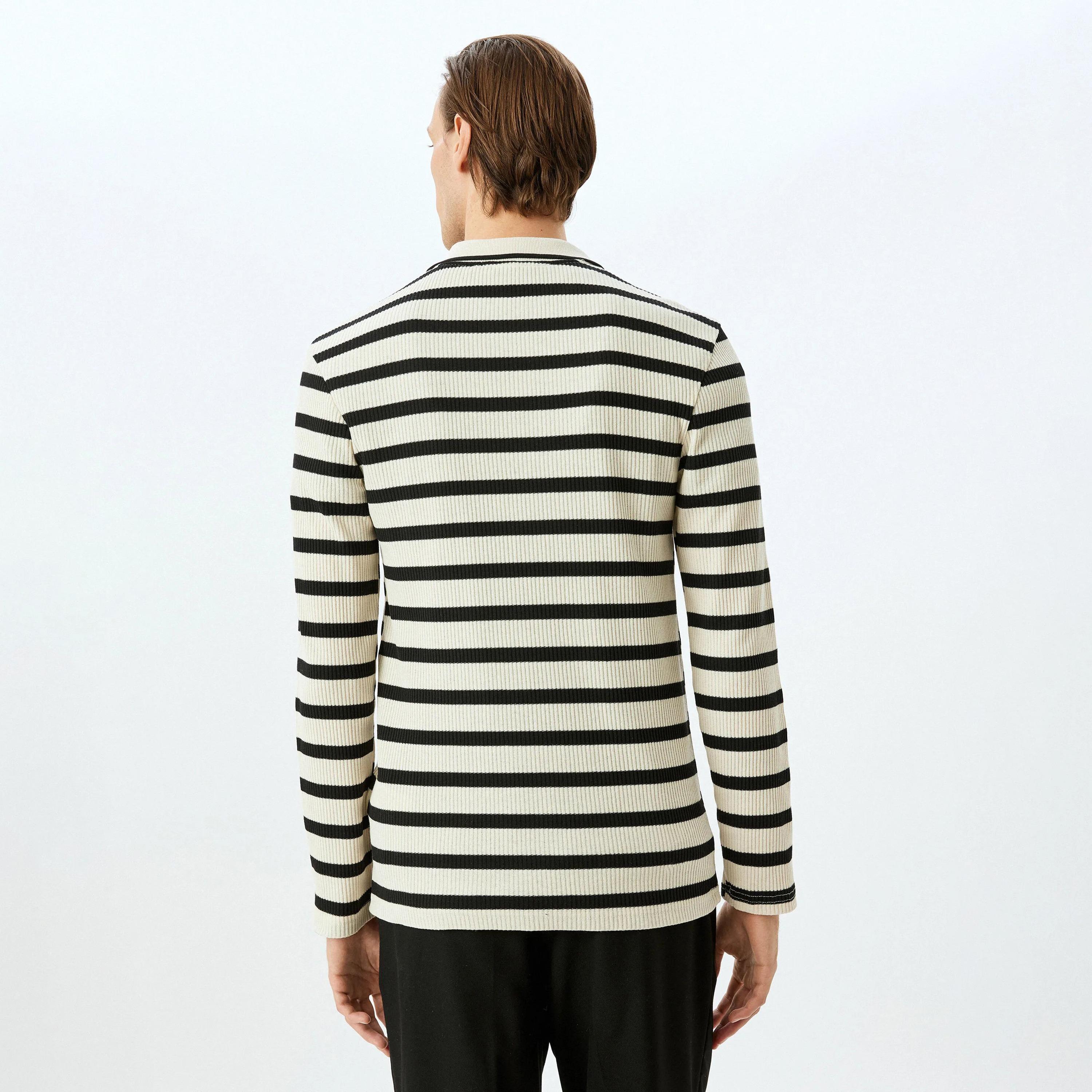 سترة رجالية مخططة بأكمام طويلة وياقة من كوتون-men-clothing-sweatersandpullovers-image-4