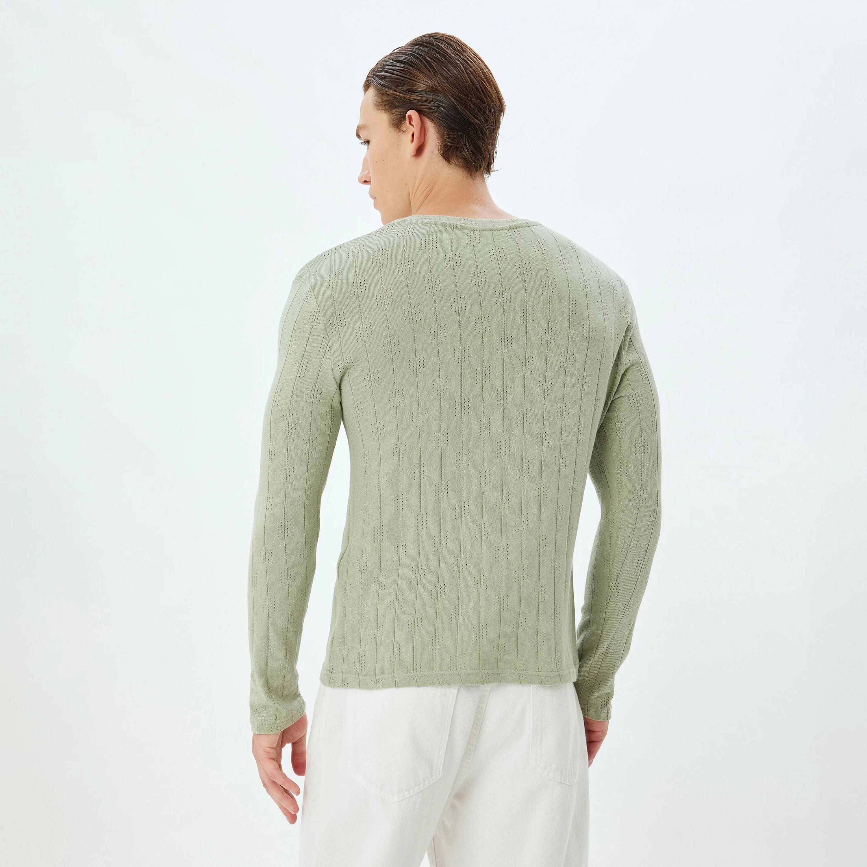 KOTON Textured Round Neck Long Sleeves Men's Sweater-men-clothing-sweatersandpullovers-image-4