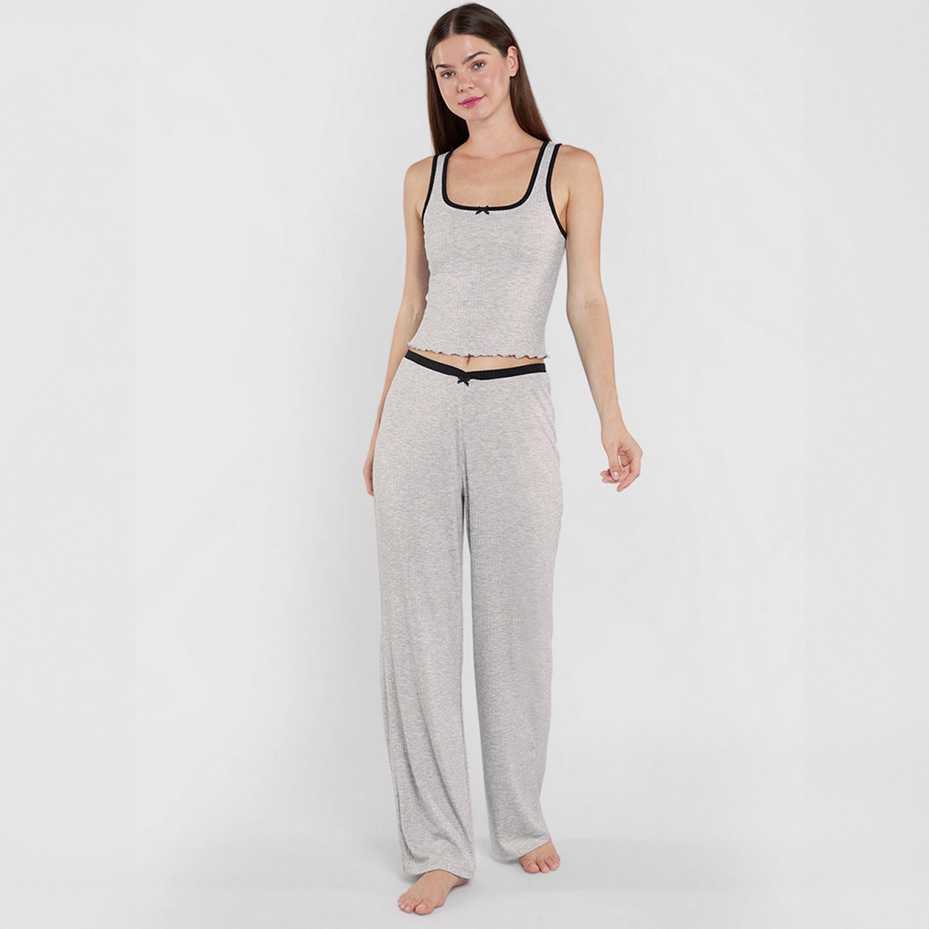 بيجامة نسائية بخصر مطاطي مرتفع ومزخرفة من لا سنزا-women-clothing-nightwear-pyjamas-bottoms-image-4