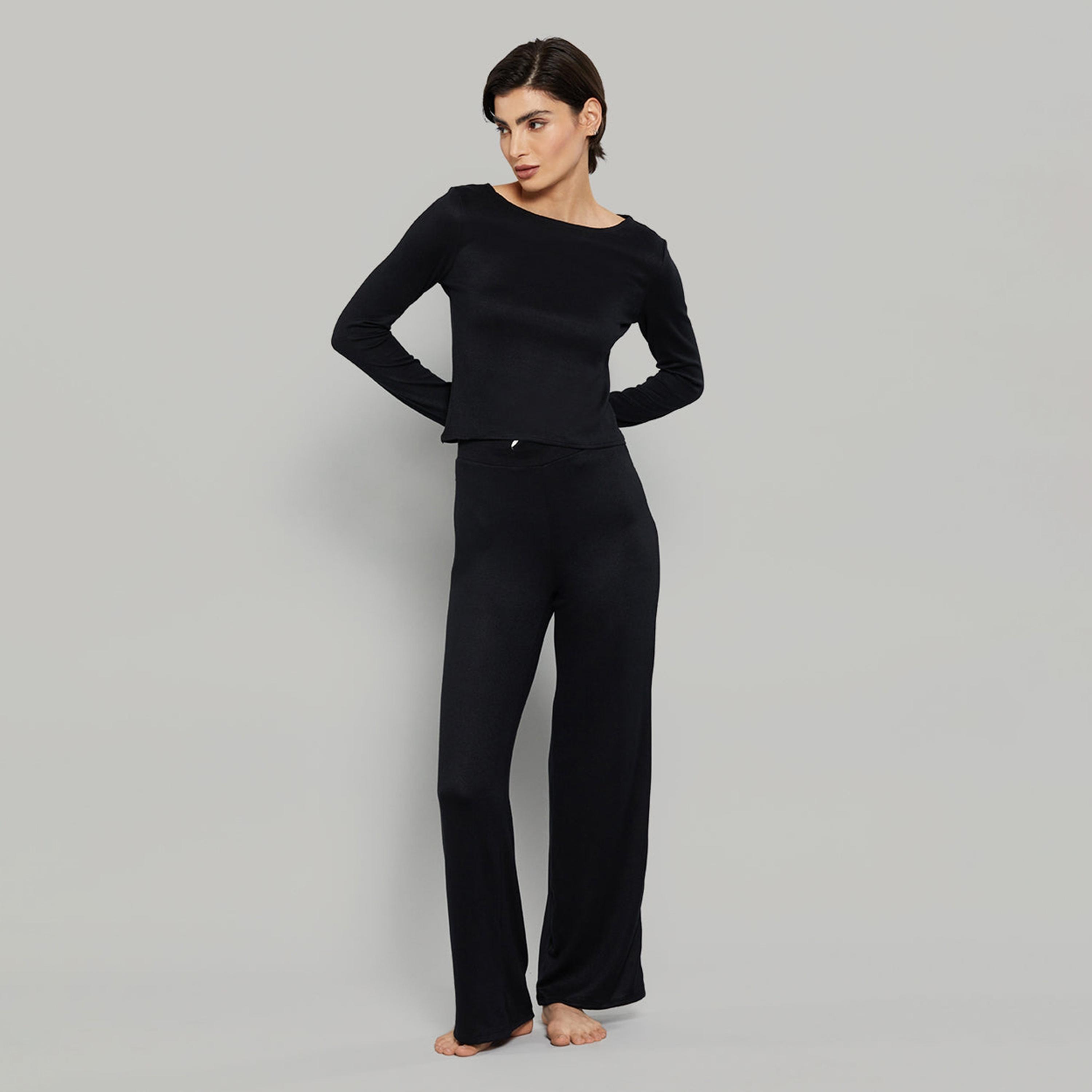 بلوزة نسائية سادة بياقة دائرية وأكمام طويلة من لا سينزا-women-clothing-nightwear-pyjamas-tops-image-2