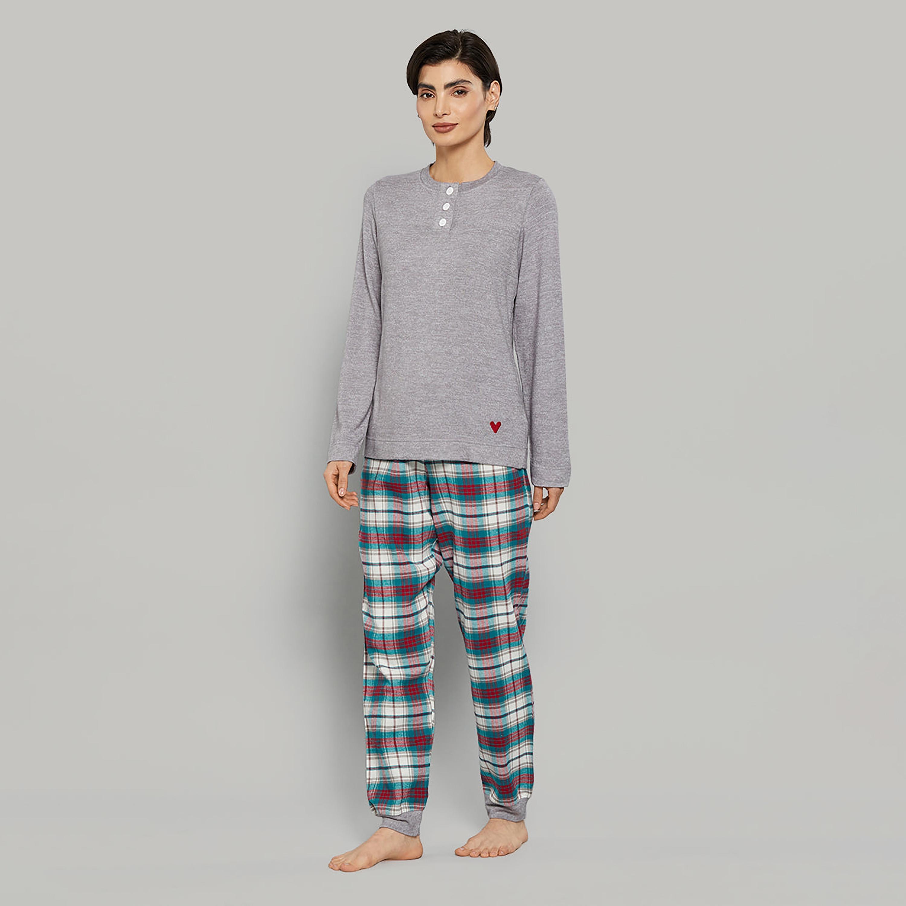 طقم بيجامة نسائية من قطعتين قميص وبيجامة سادة من لا سينزا-women-clothing-nightwear-pyjamas-longsets-image-1