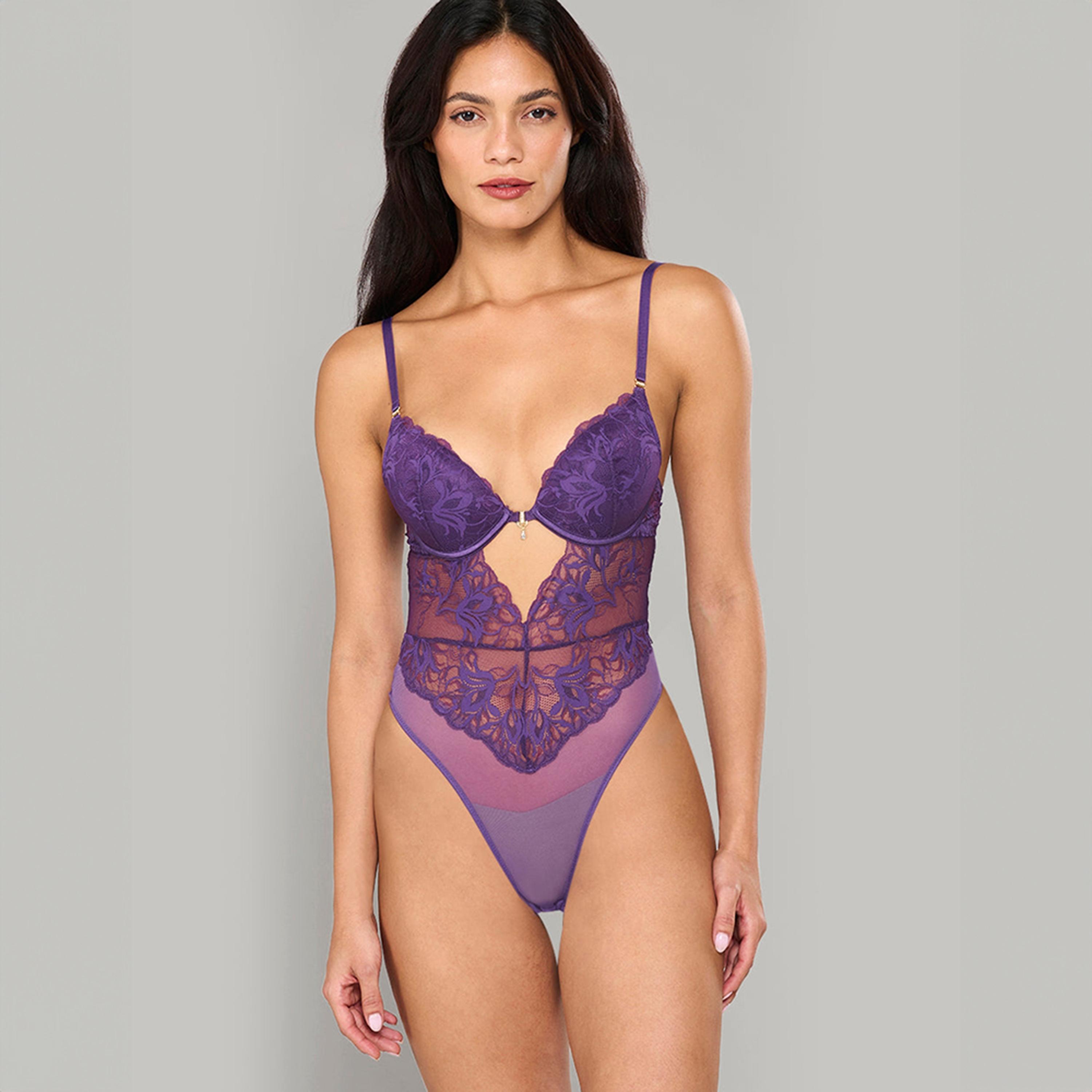 بدلة جسم نسائية مبطنة بسلك من الدانتيل الباريسي البنفسجي مع تفاصيل جوهرة من لا سينزا-women-clothing-lingerie-babydollsandbodysuits-image-1