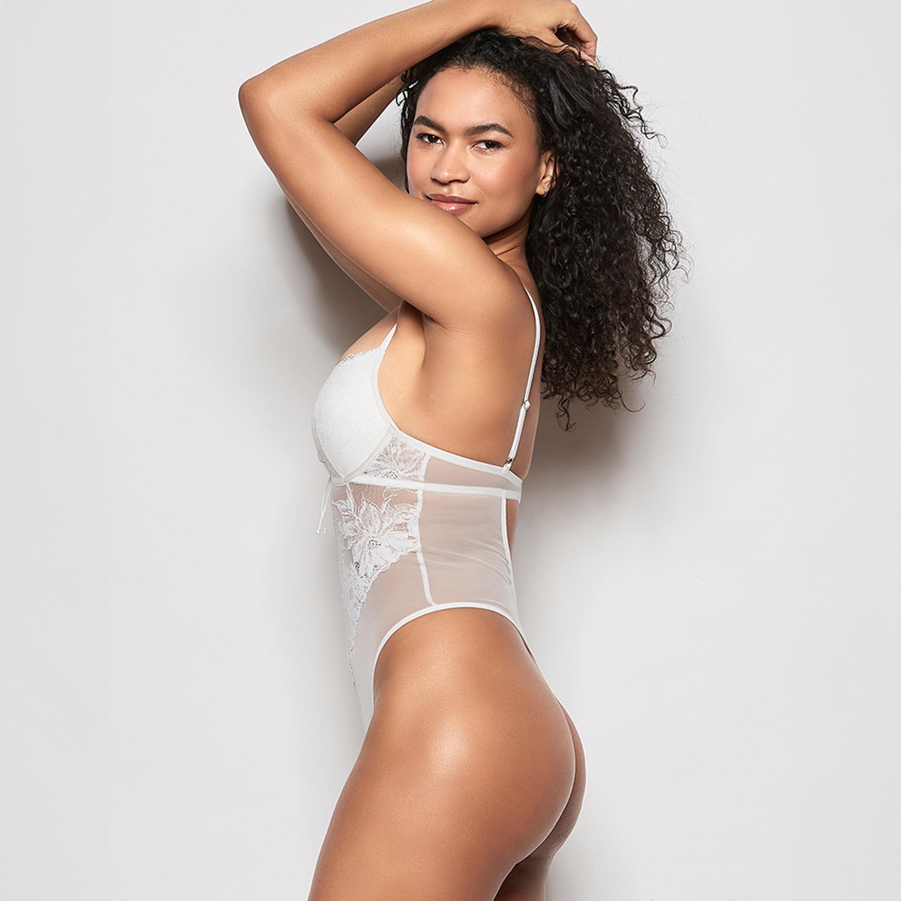 بدلة جسم نسائية مبطنة قليلًا بسلك أبيض من لا سينزا-women-clothing-lingerie-babydollsandbodysuits-image-2