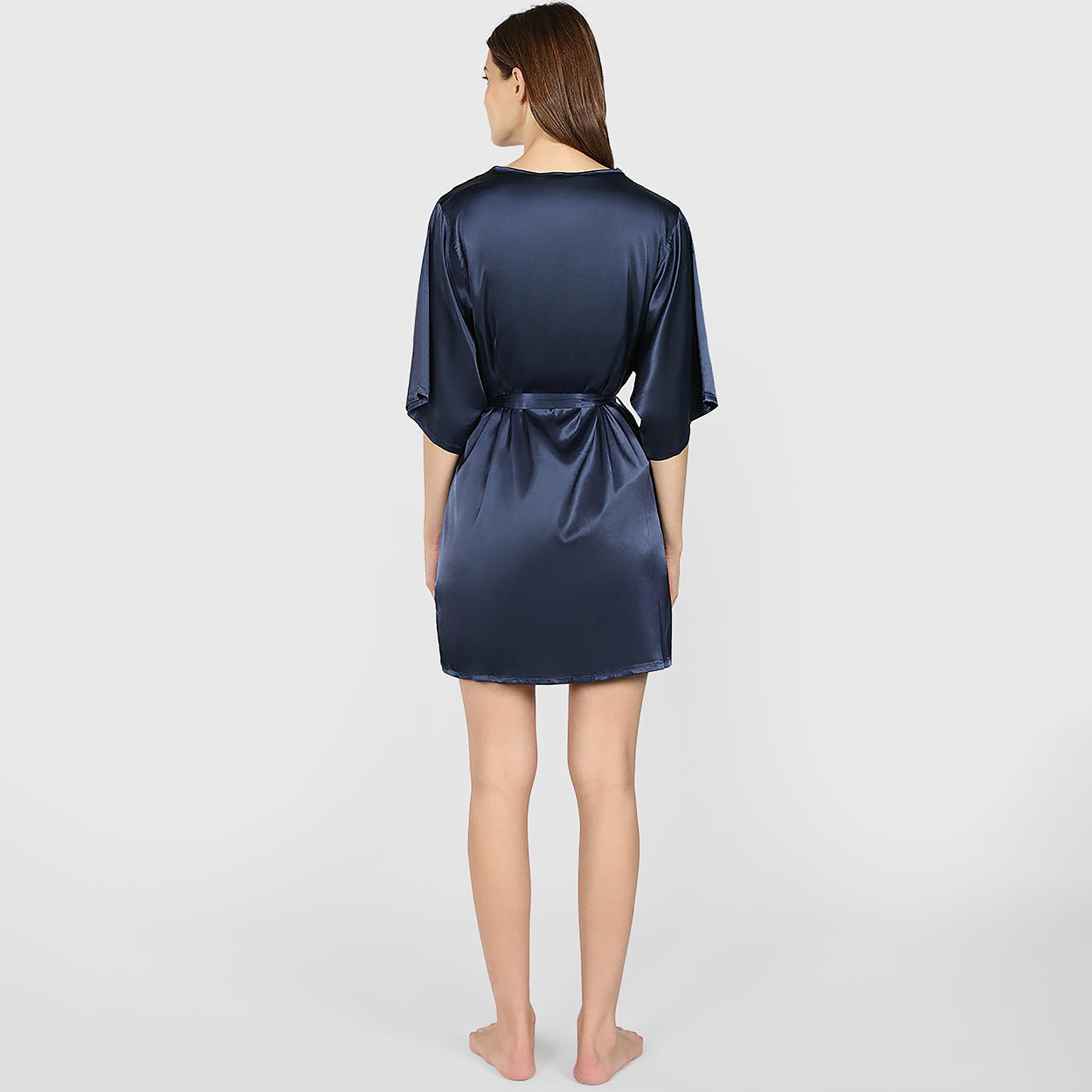 روب نسائي بتفاصيل دانتيل وفتحة رقبة متداخلة وأكمام ثلاثة أرباع من لا سنزا-women-clothing-nightwear-robes-image-7