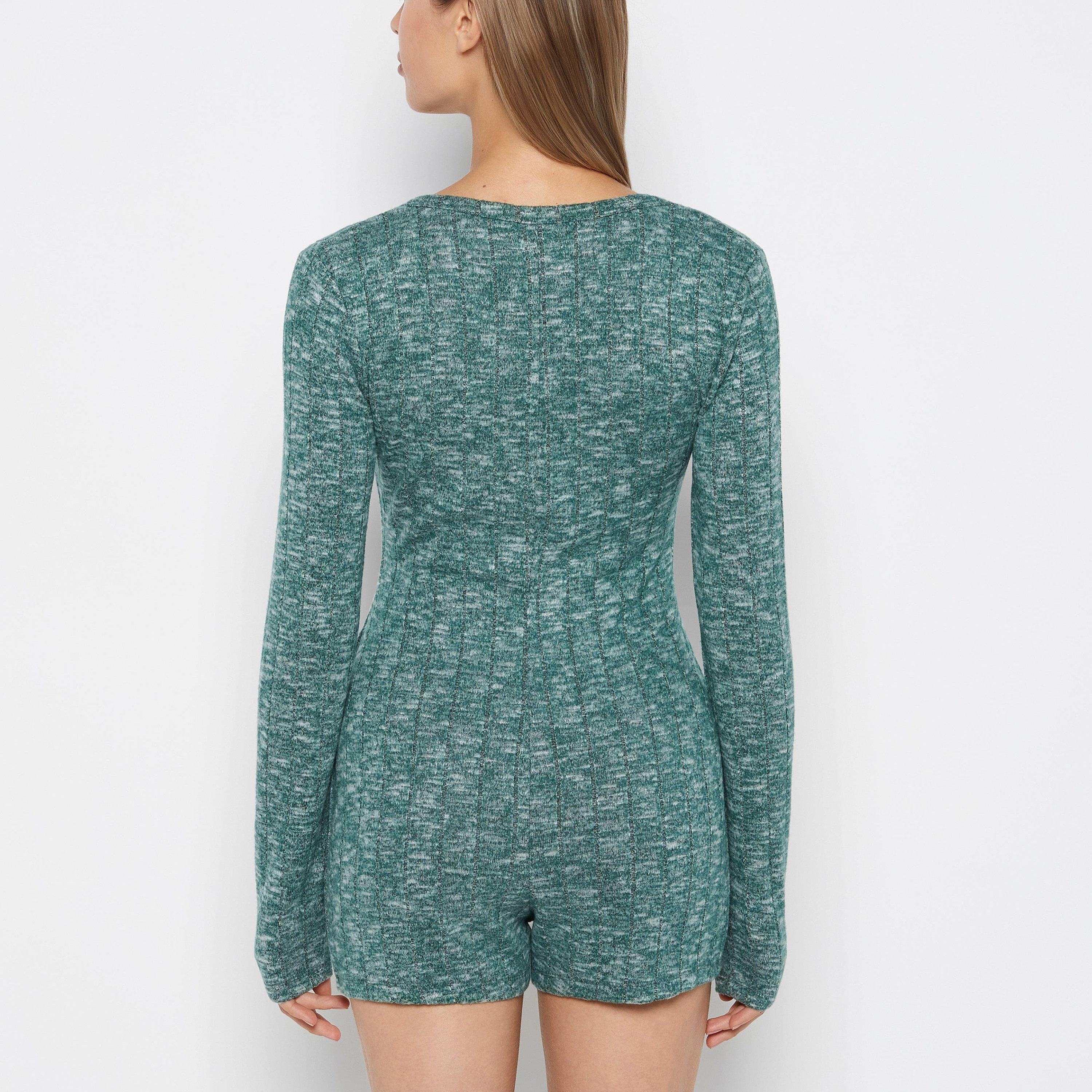 بلايسوت نسائي مضلع بفتحة رقبة V وأكمام طويلة من لا سنزا-women-clothing-nightwear-pyjamas-shortsets-image-3