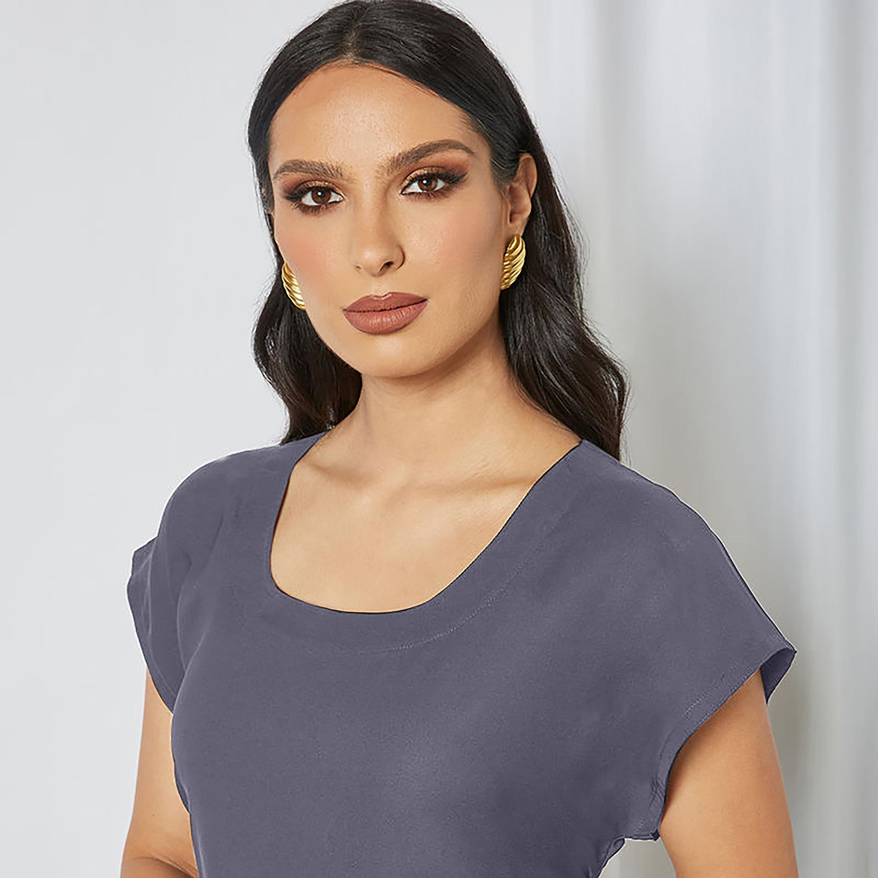 فستان داخلي نسائي من كريب نيدا من نخبة-women-arabicclothing-abayainner-image-2