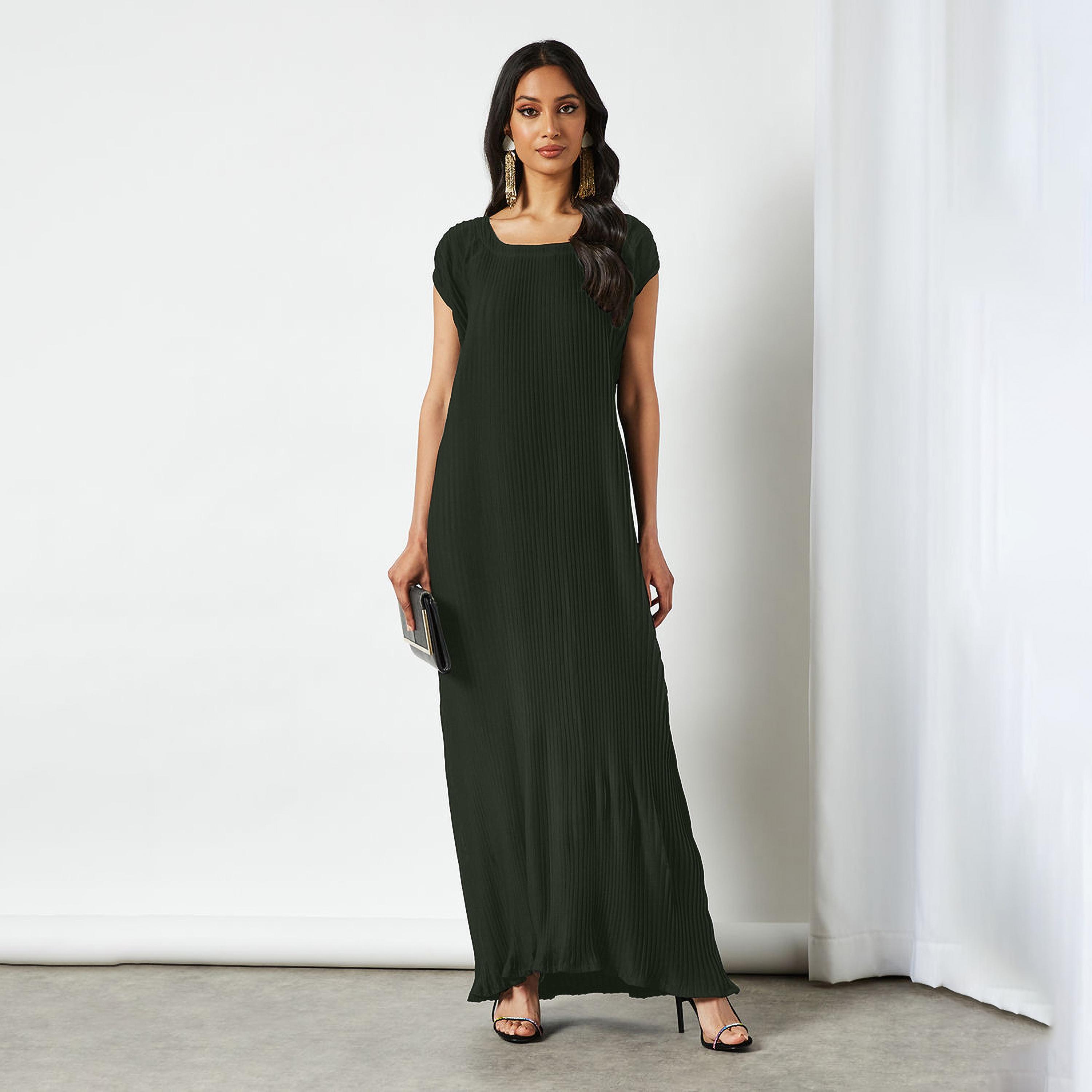 Nukhbaa Pleated Cap Sleeves Crepe Nida Women's Abaya Inner Dress-women-arabicclothing-abayainner-image-1