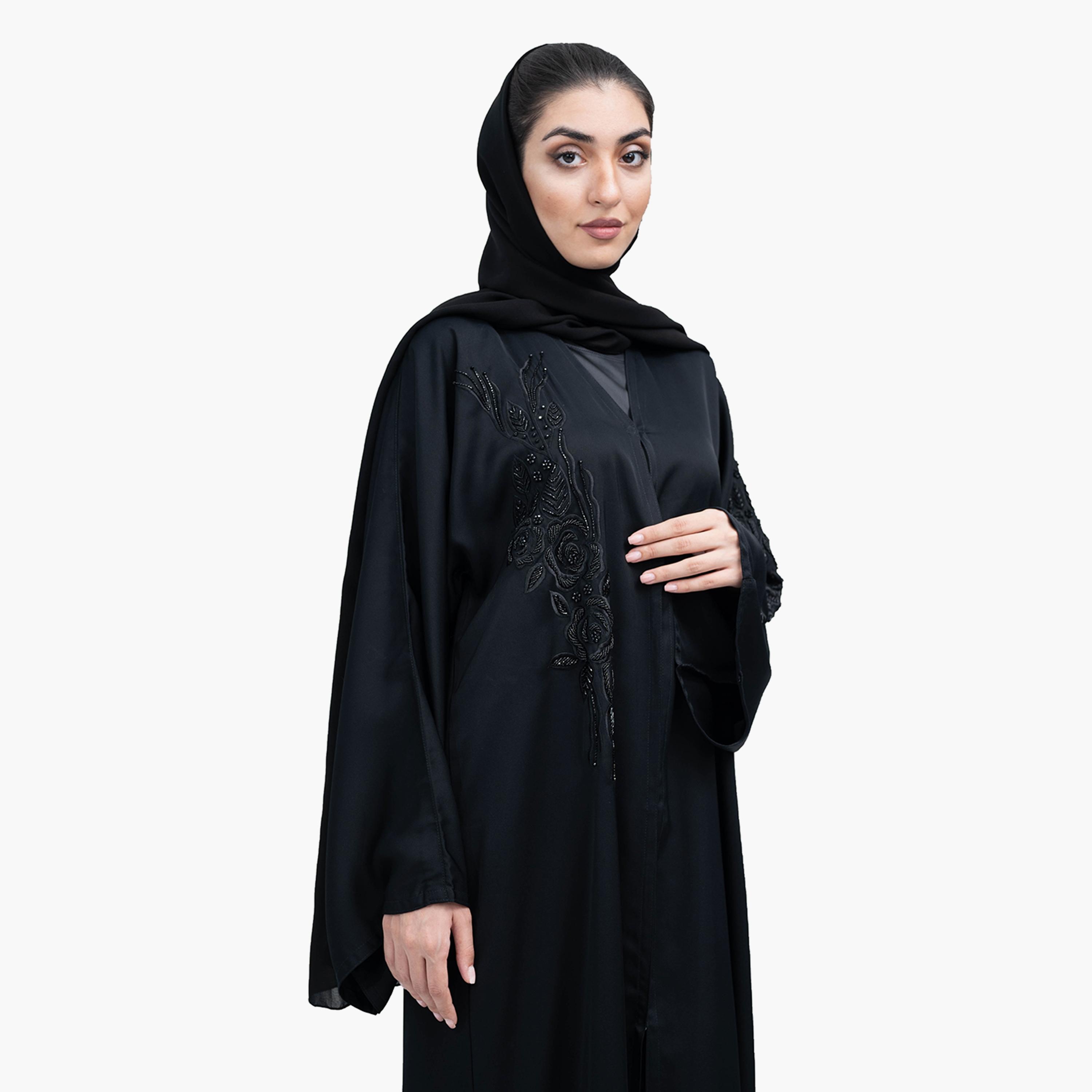 عباية حفلات من الكريب نيدا أنيقة باللون الأسود ومطرزة بالخرز وأكمام واسعة من الكريب نيدا مع حجاب من نخبة-women-arabicclothing-abayas-image-1