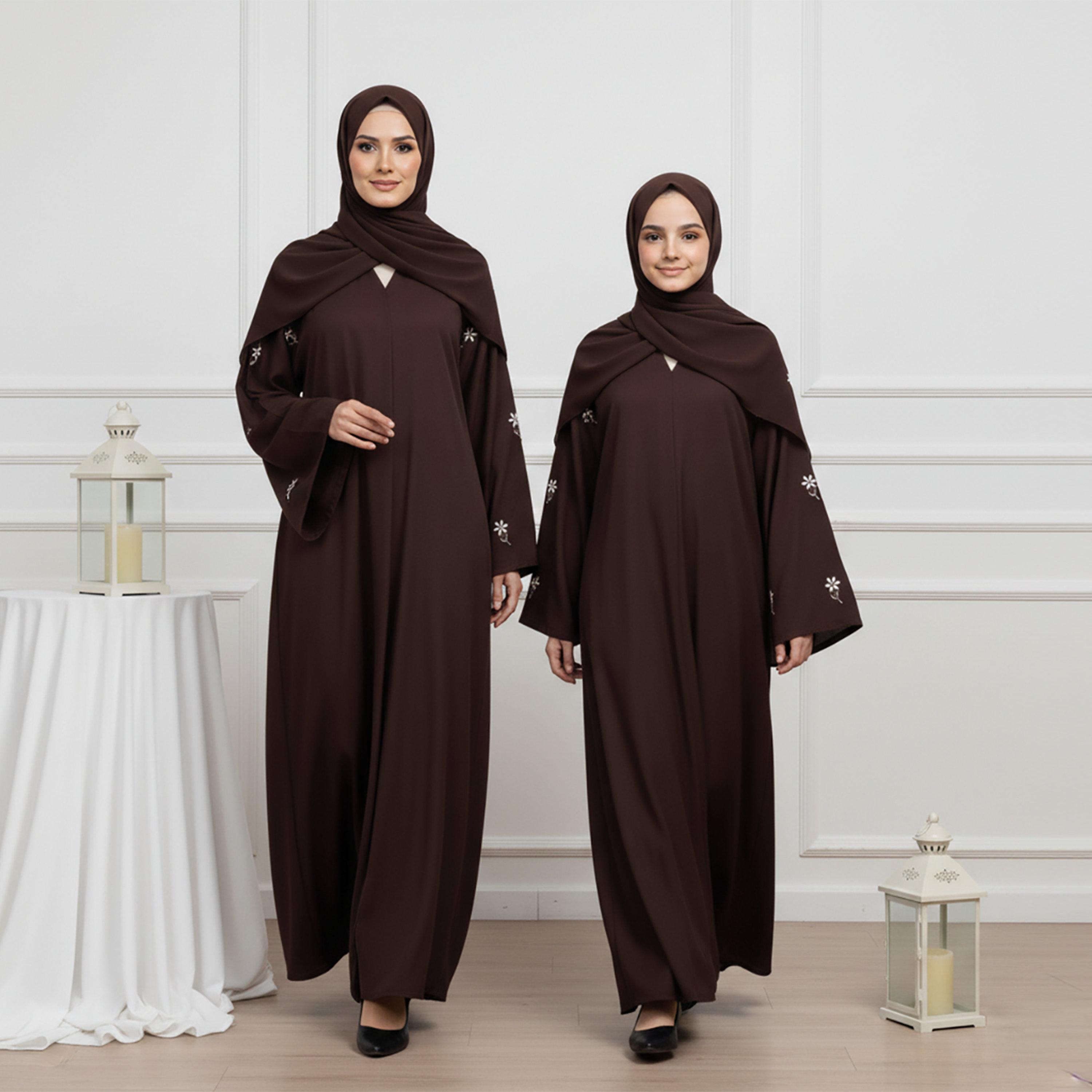 عباية بناتي قماش "ندى" بأكمام "فليرد" مع حجاب - أسود من نخبة-girls-arabicclothing-abayas-image-3