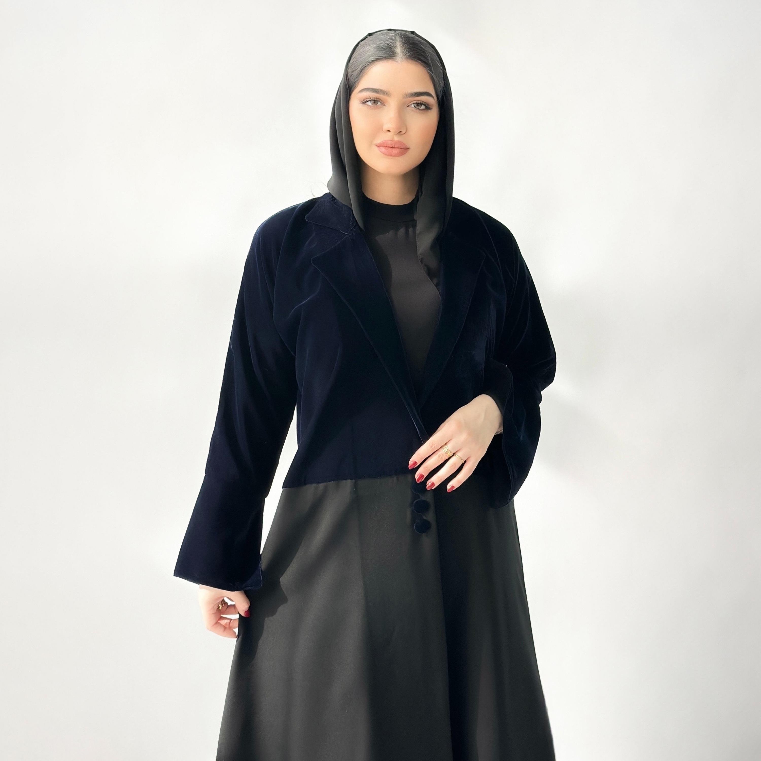 Elegant Hijab Black Dual Tone Lapel Collar Velvet Women's Blazer Style Half Cloche Abaya with Hijab-women-arabicclothing-abayas-image-3