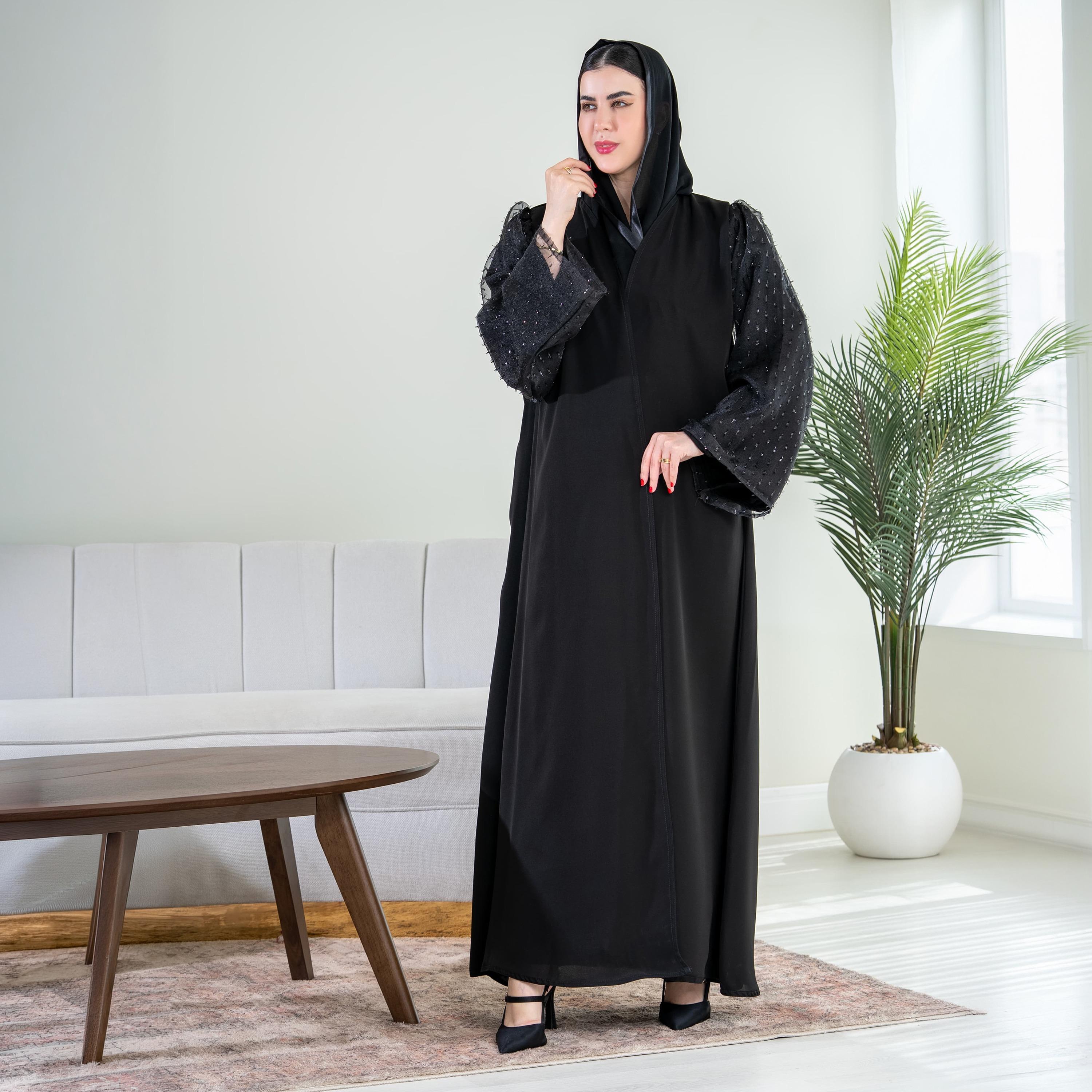 عباية نسائية "نصف كلوش" بأكمام واسعة شفافة قماش كريب مع حجاب - أسود من إيليجنت حجاب-women-arabicclothing-abayas-image-1