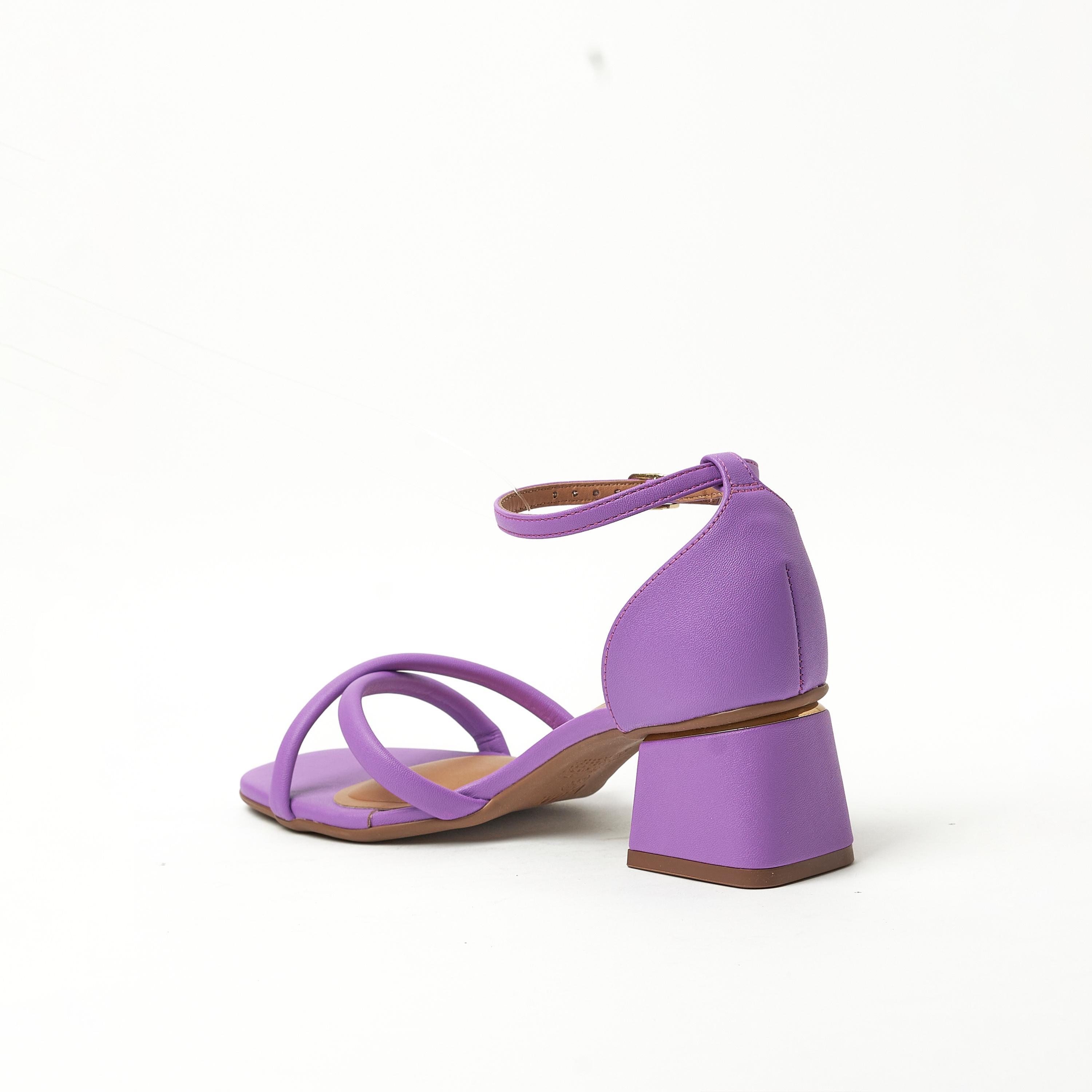 فيزانو - صندل نسائي بكعب عريض وحزام بمشبك | 6428-131-24854-92836-women-shoes-sandals-heeled-image-3