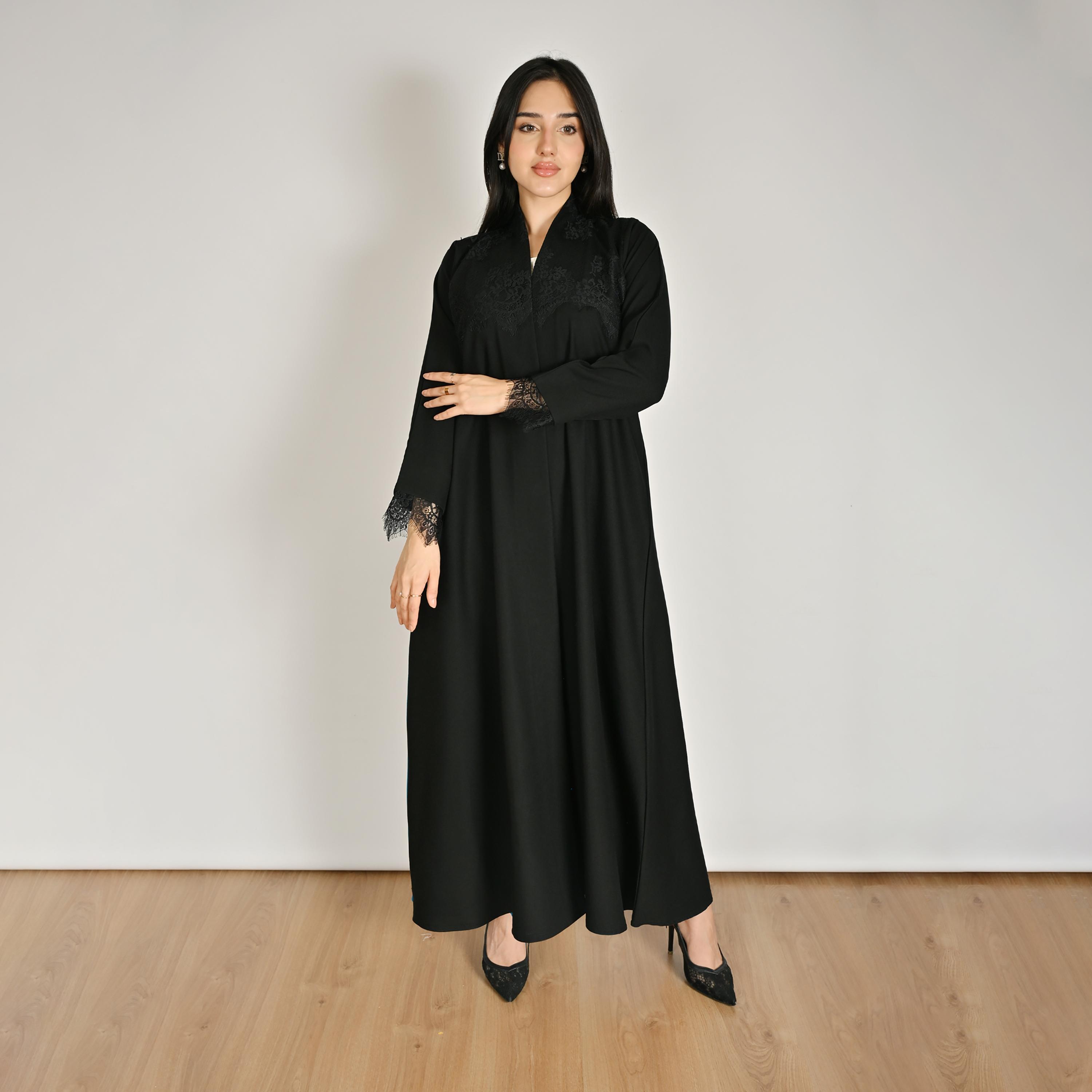 عباية كتان حريمي بتفاصيل دانتيل باللون الأسود من حوراء-women-arabicclothing-abayas-image-1