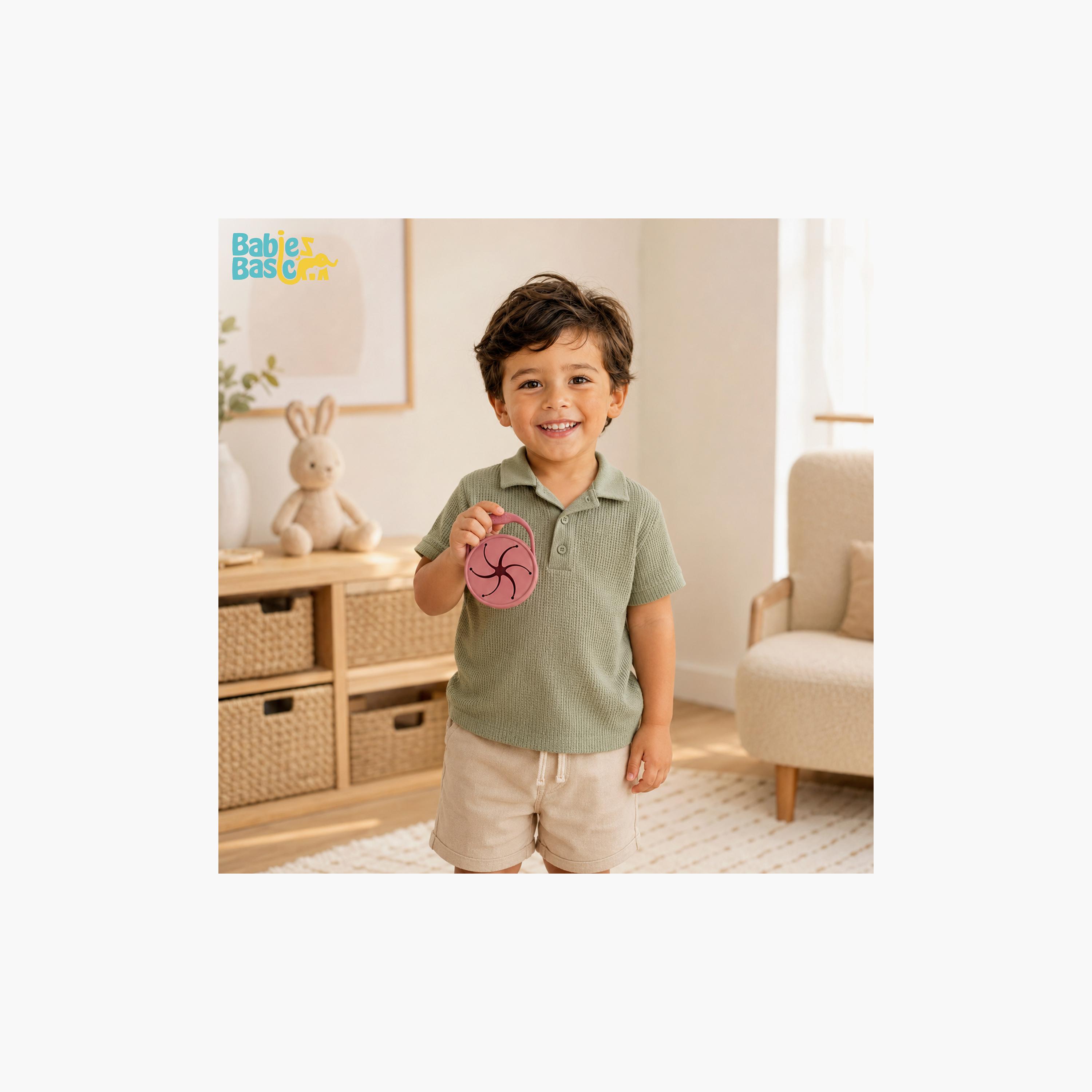 كوب سيليكون قابل للطي للوجبات الخفيفة مع غطاء - 150 مل من بيبيز بيزك-baby-feeding-mealtimeessentials-image-3