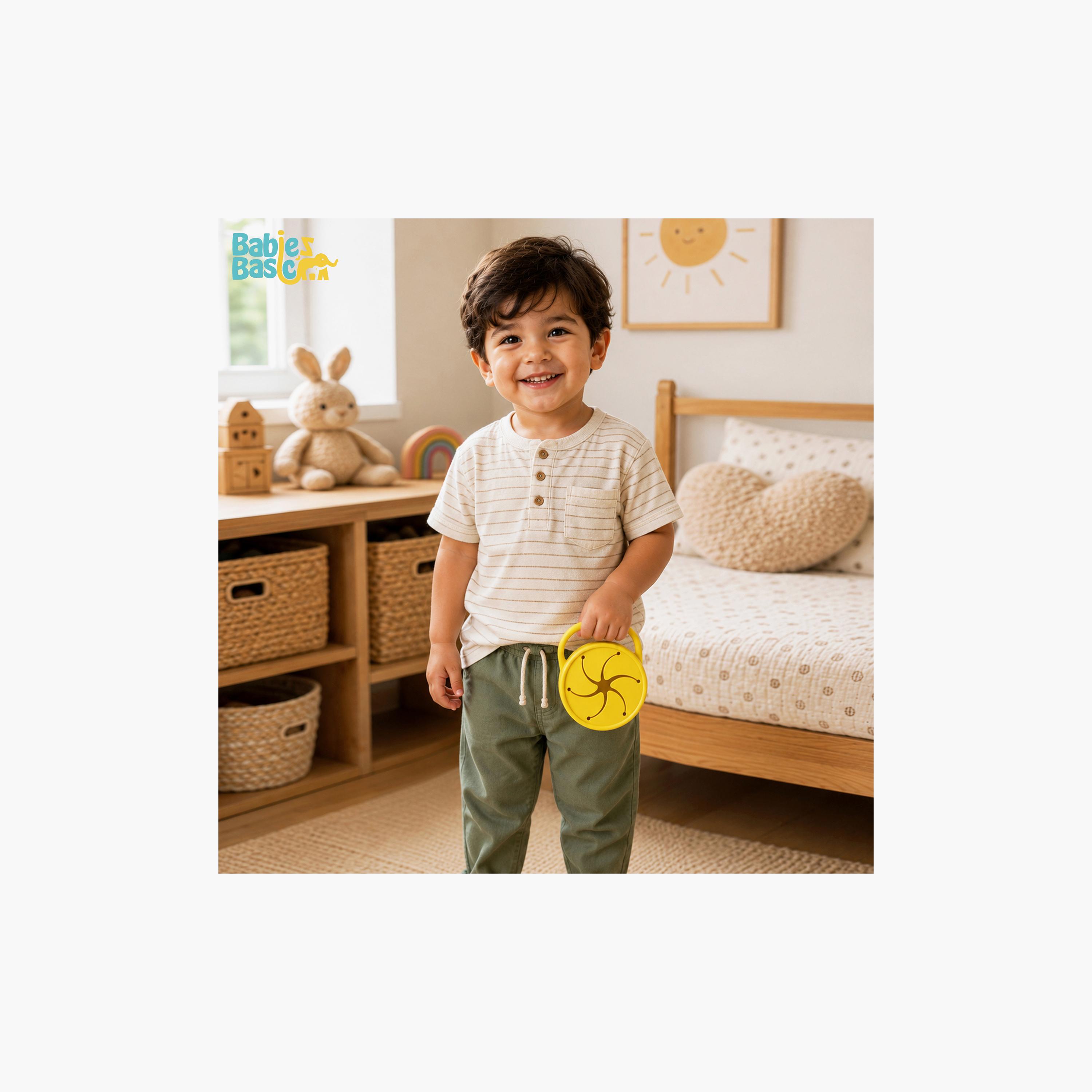 كوب سيليكون قابل للطي للوجبات الخفيفة مع غطاء - 150 مل من بيبيز بيزك-baby-feeding-mealtimeessentials-image-4