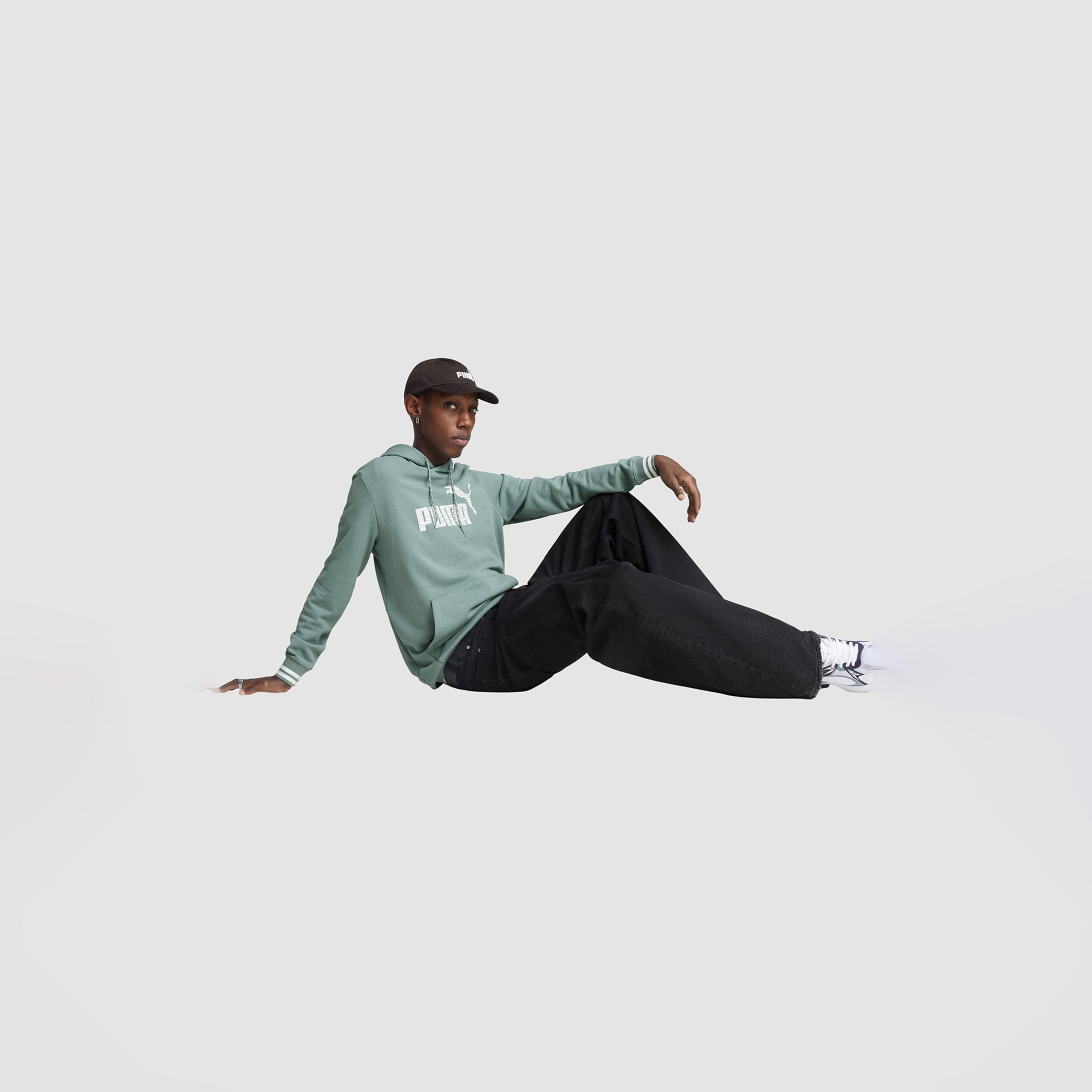 Puma Men United Long Sleeve Hoodie-men-winterwear-hoodiesandsweatshirts-image-2