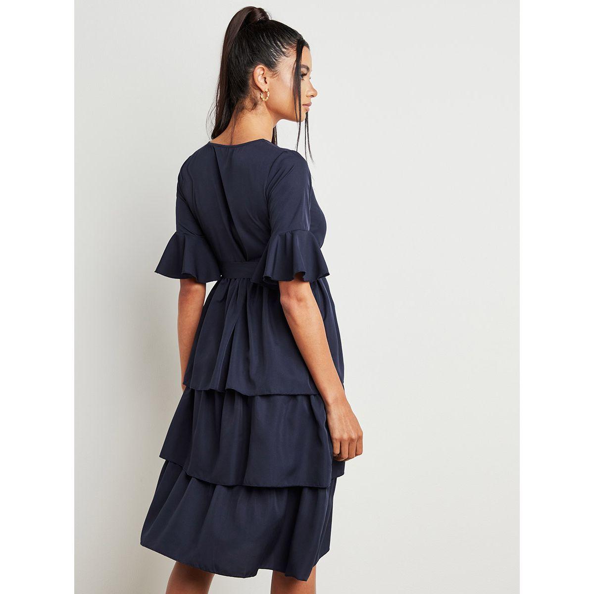 Styli V Neck Pleated Layered Midi Dress with Tie Waist-women-clothing-dresses-image-7