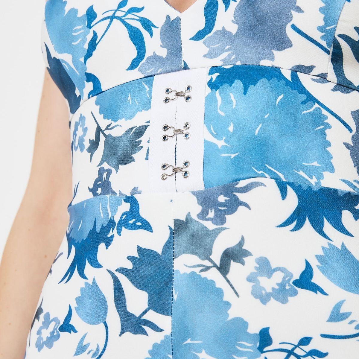 Trendyol Sleeveless Floral Print Backless Bodycon Maxi Dress-women-clothing-dresses-image-4
